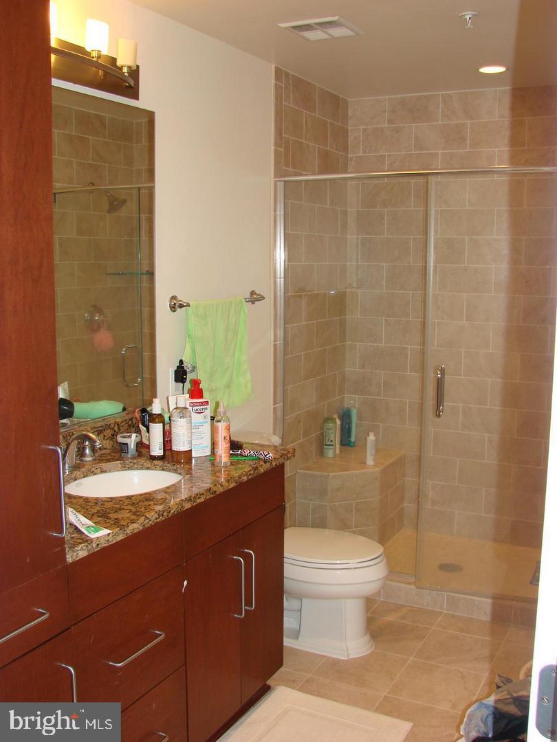 ONE PARK CREST - Residential Lease