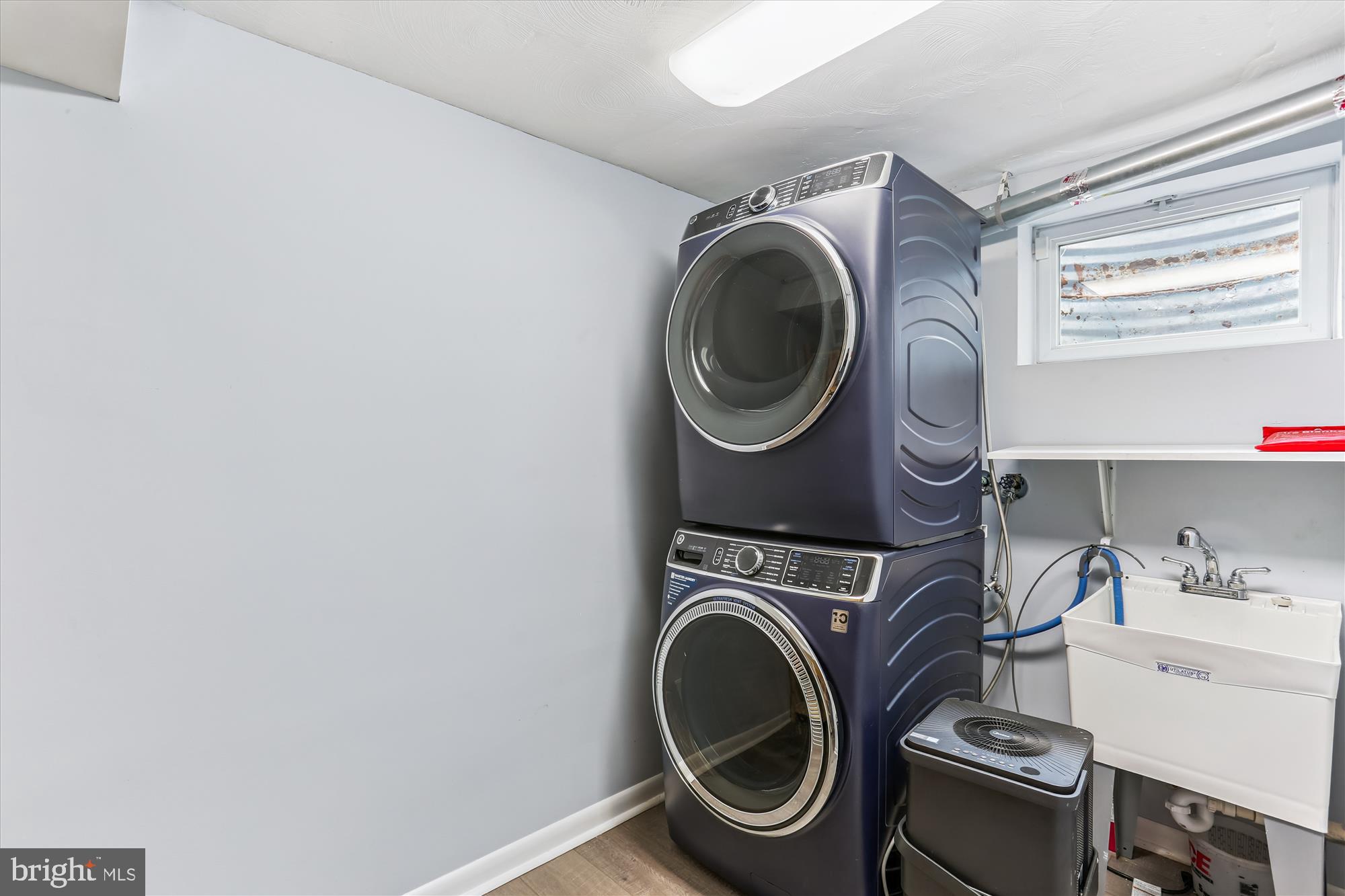 KENSINGTON - Residential