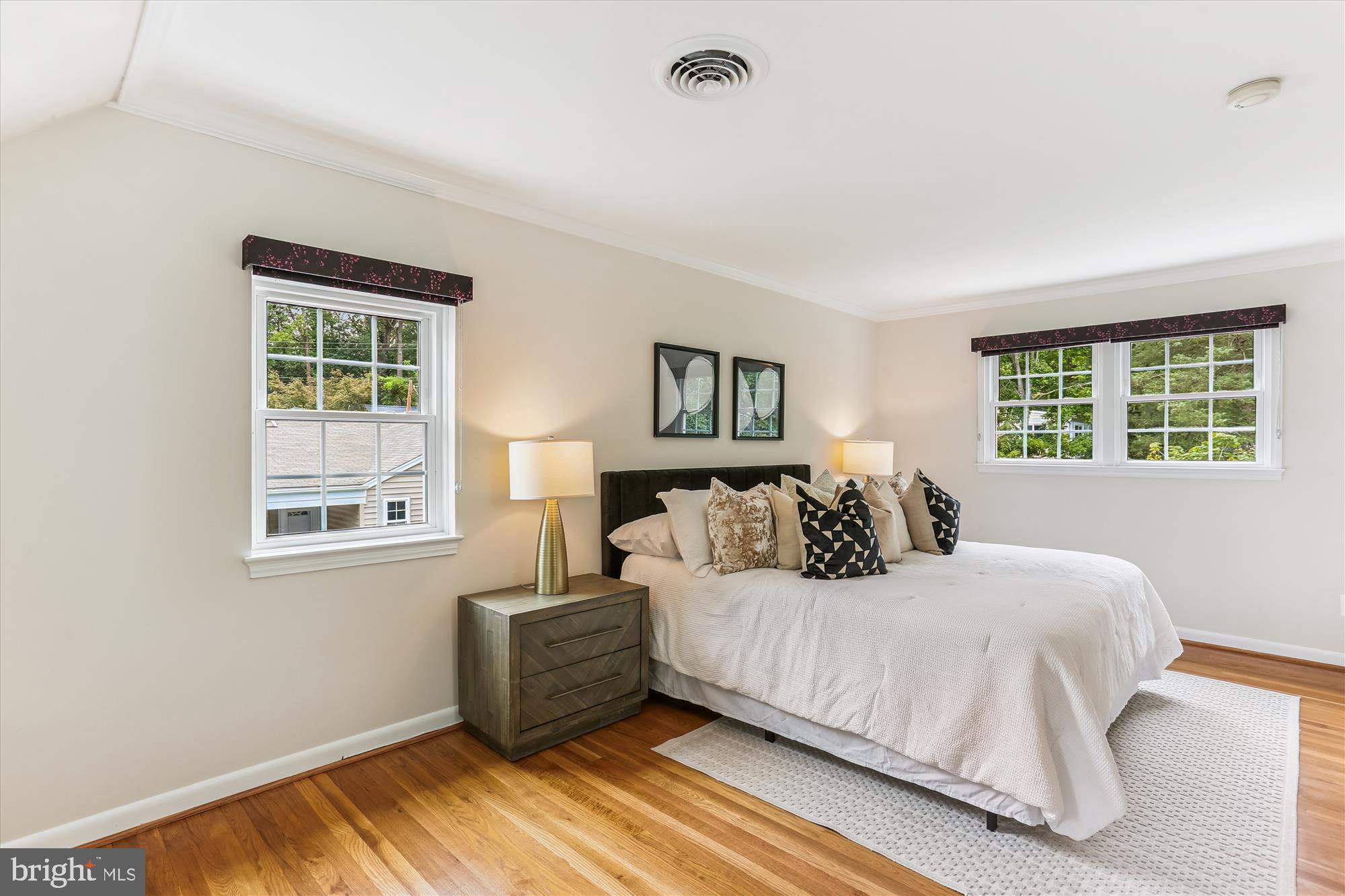 KENSINGTON - Residential