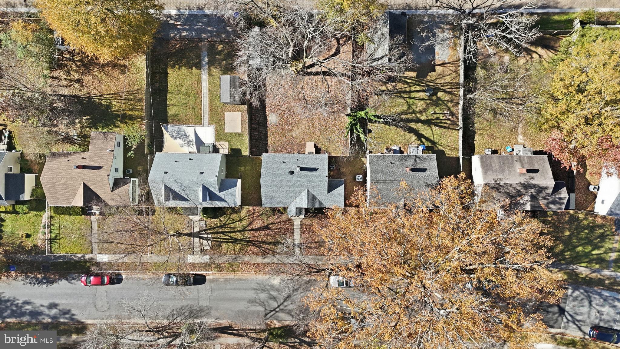 912 FOREST VIEW DRIVE