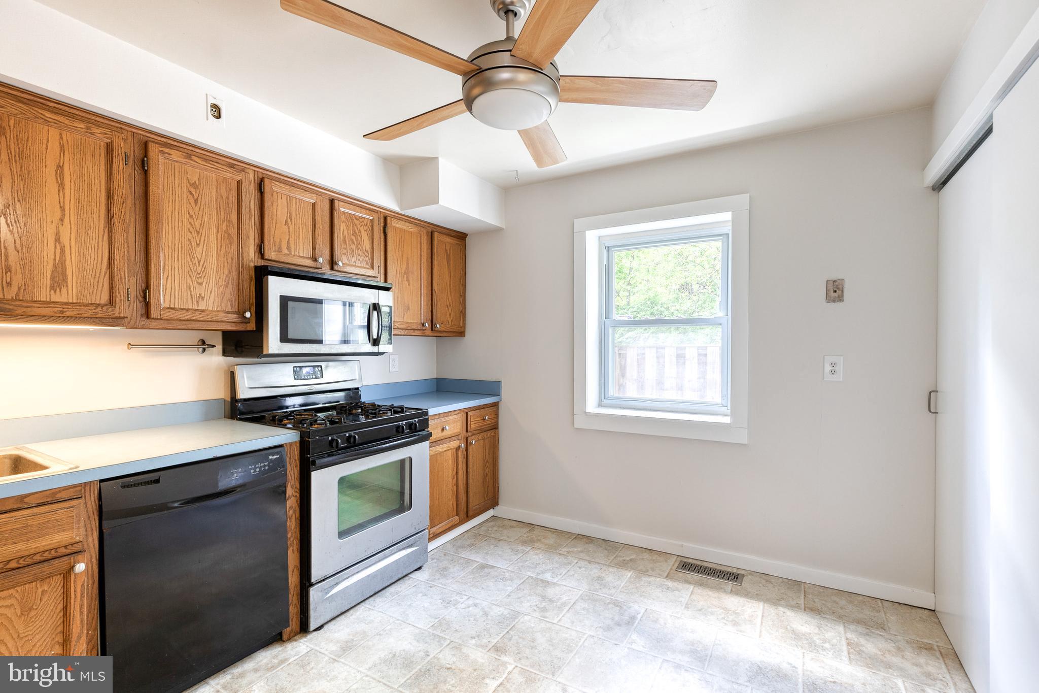 GREENBERRY WOODS - Residential