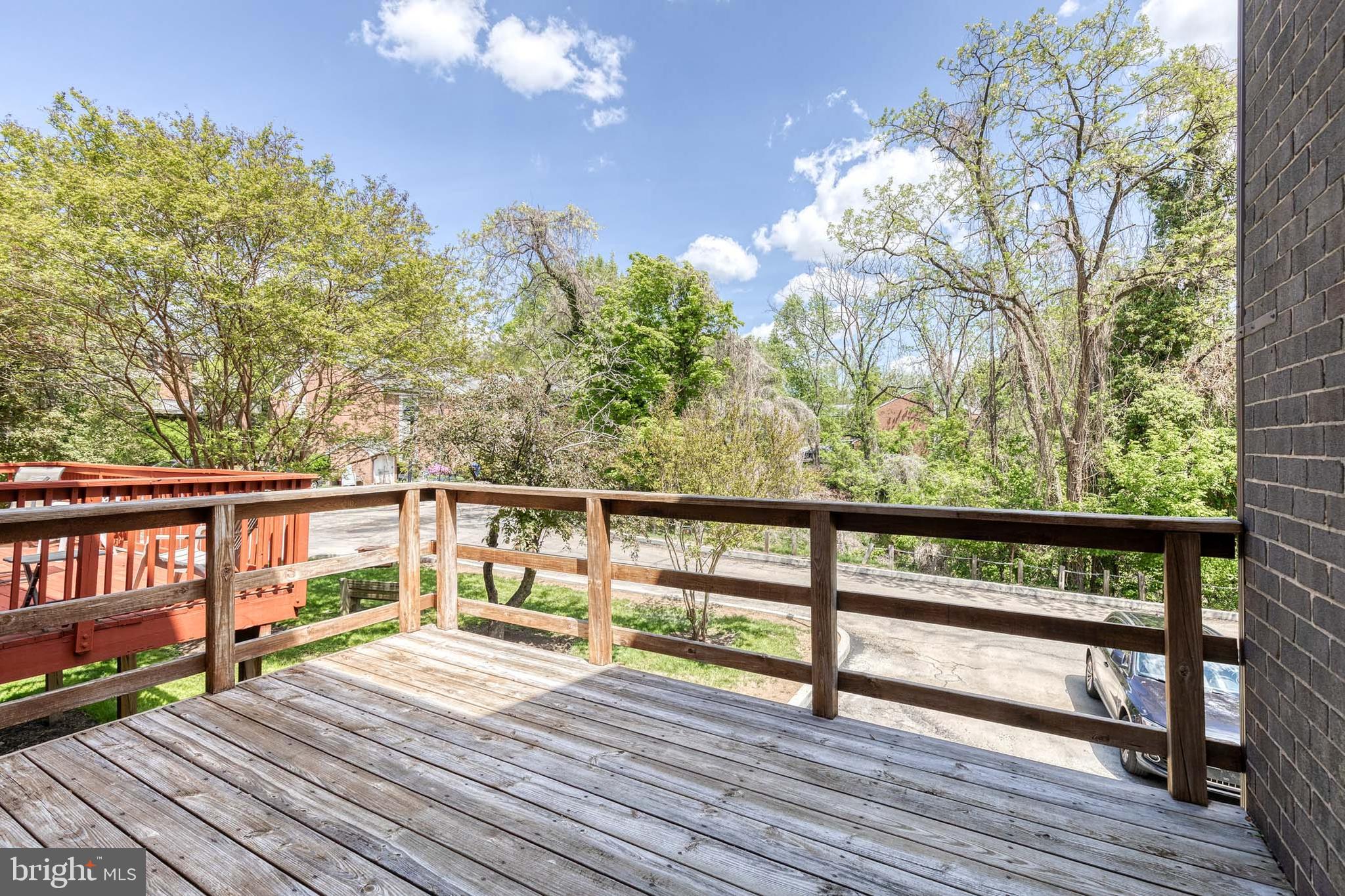 GREENBERRY WOODS - Residential