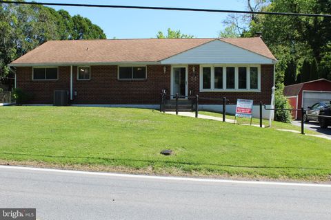 Photo of 113 N 5 Points Road, WEST CHESTER, PA 19380 (MLS # PACT2125880)