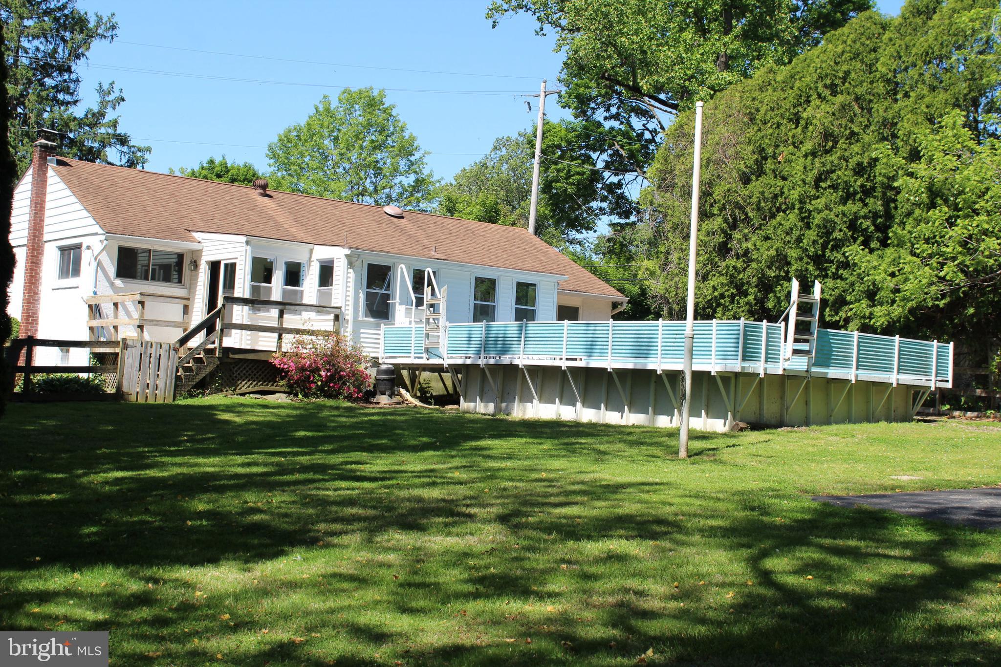 113 N 5 POINTS ROAD