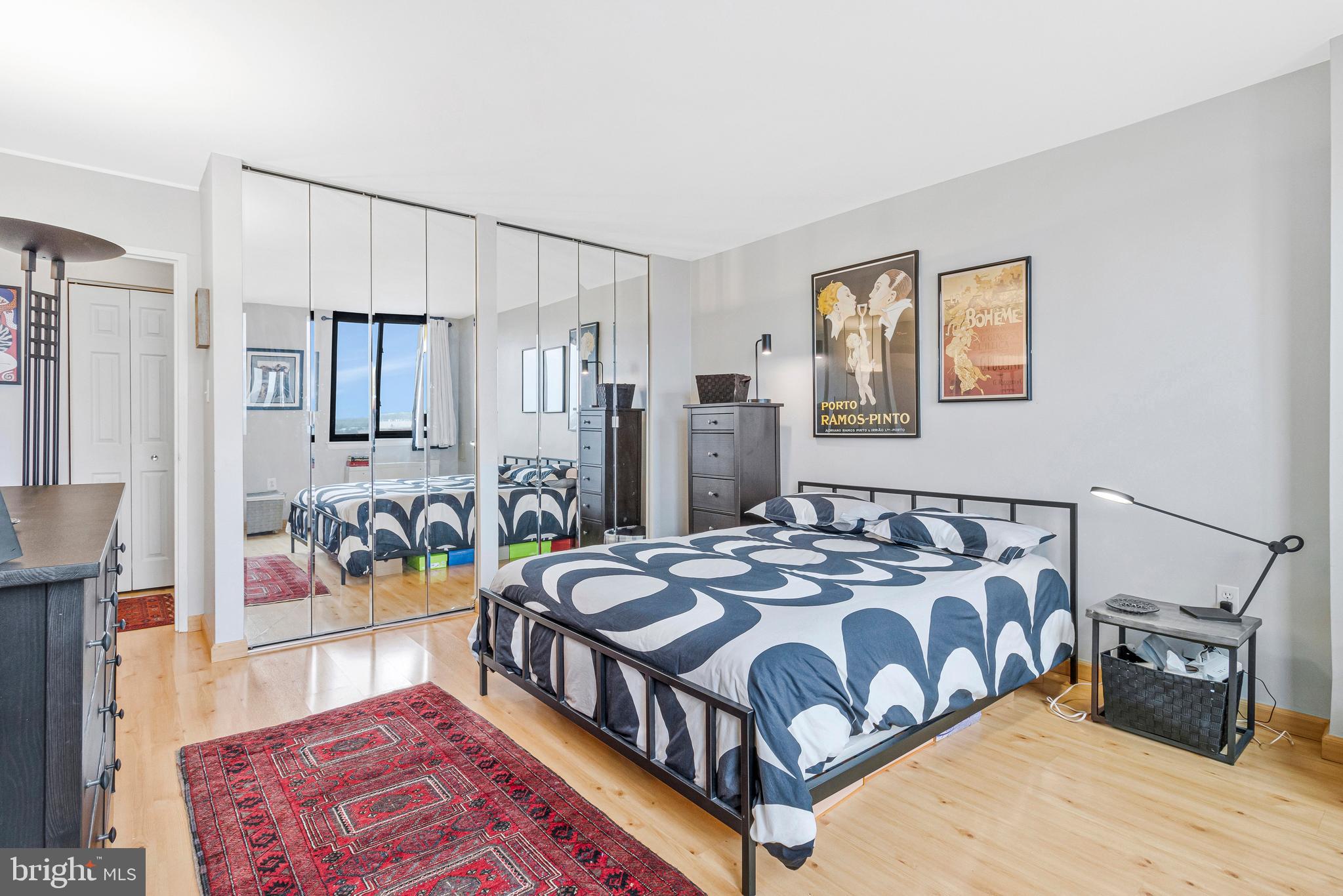 OLD TOWN ALEXANDRIA - Residential