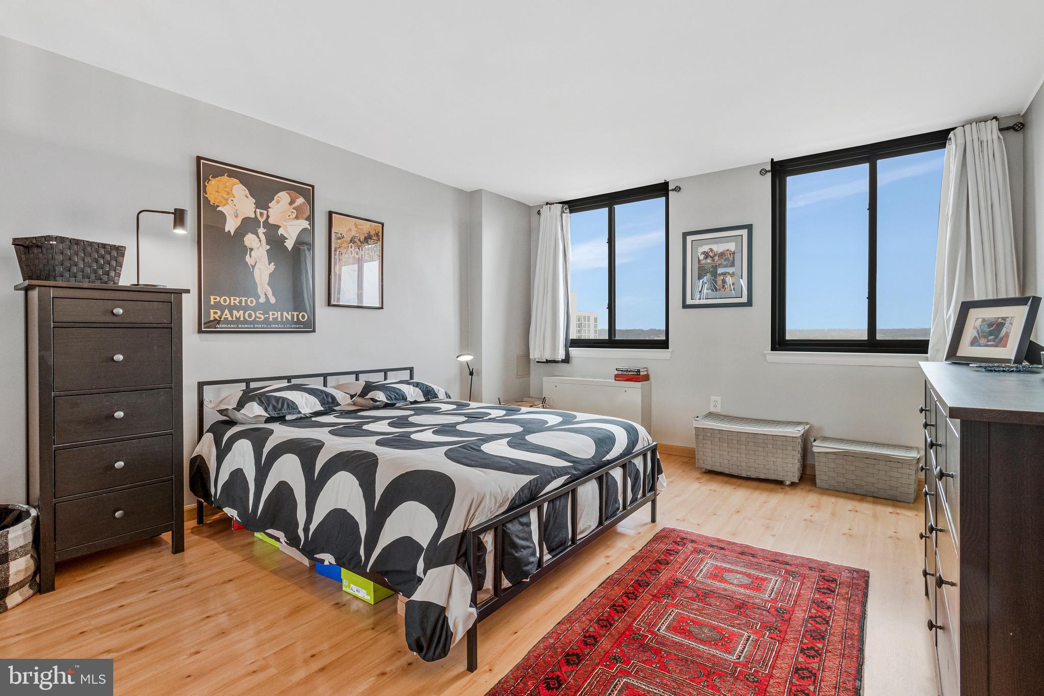 OLD TOWN ALEXANDRIA - Residential