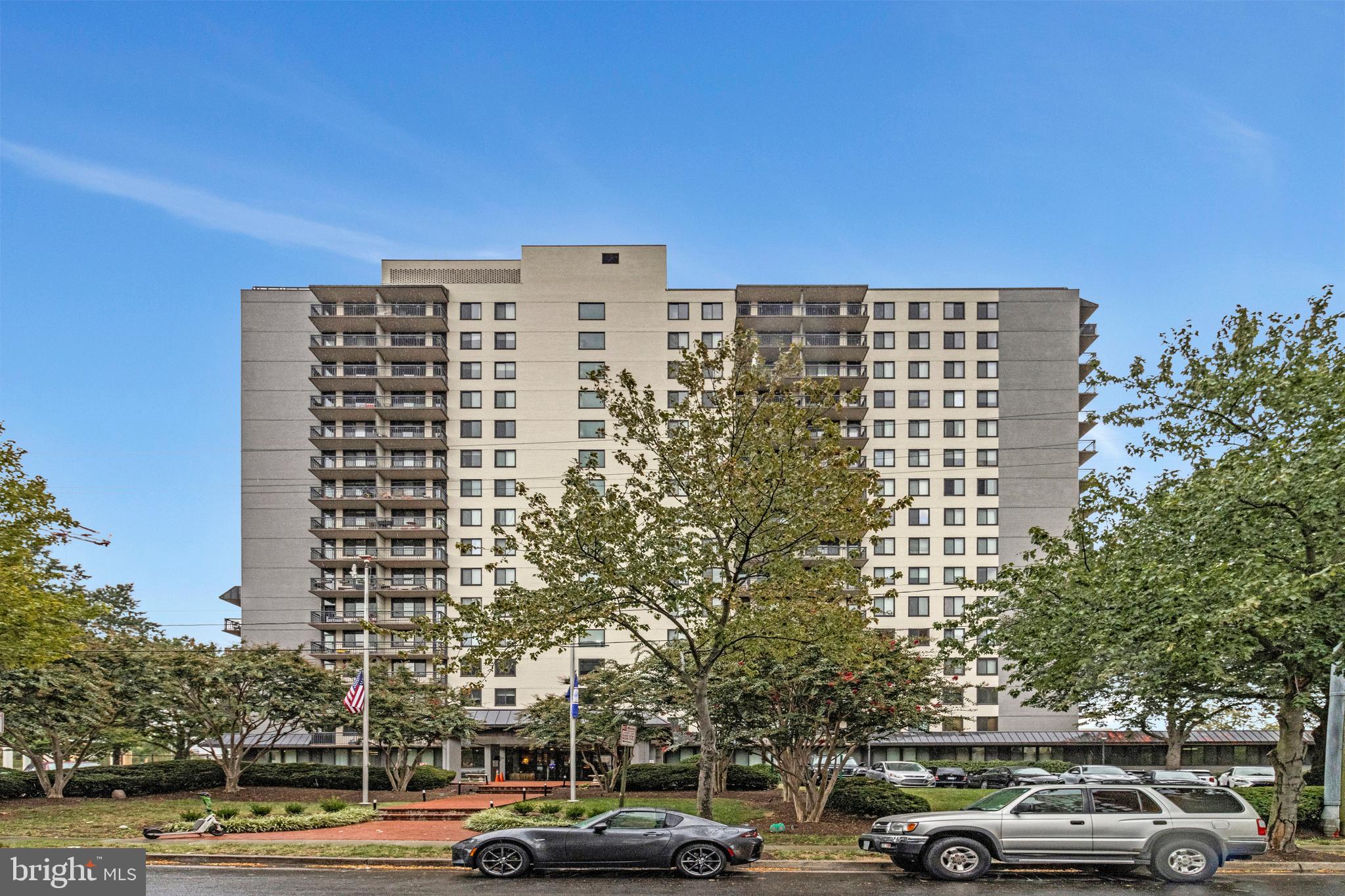 OLD TOWN ALEXANDRIA - Residential