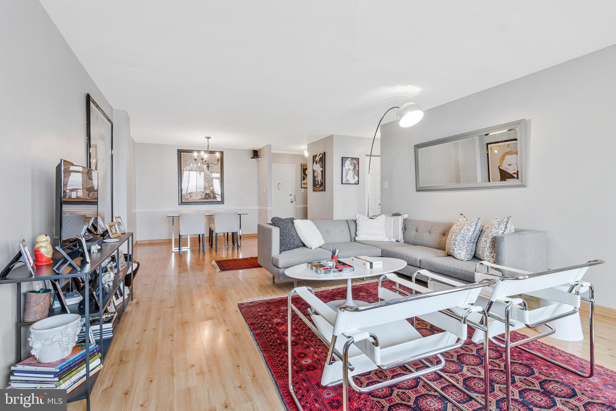 OLD TOWN ALEXANDRIA - Residential