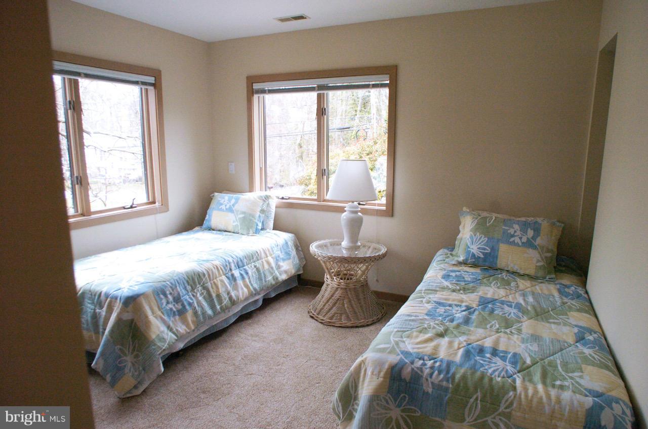 HIGHLAND BEACH - Residential