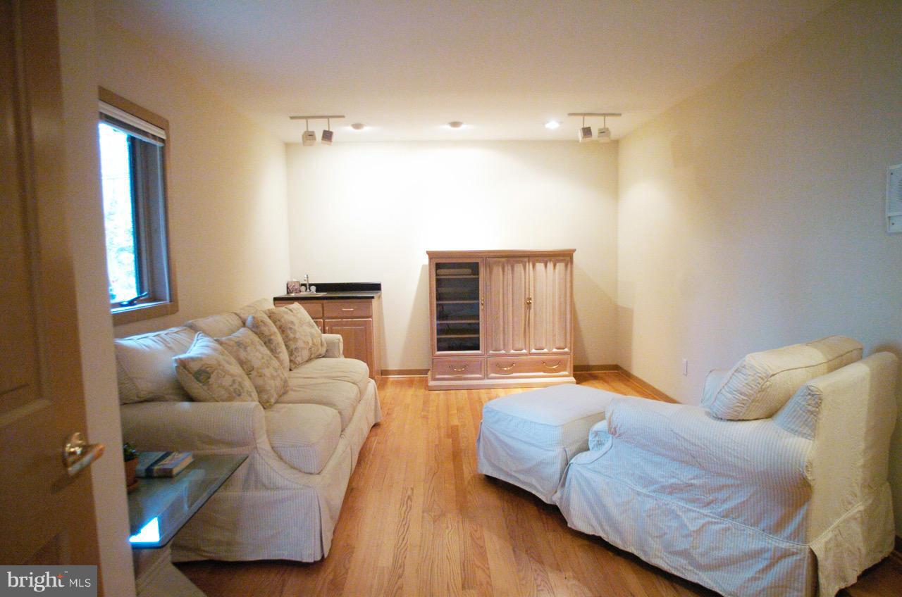 HIGHLAND BEACH - Residential