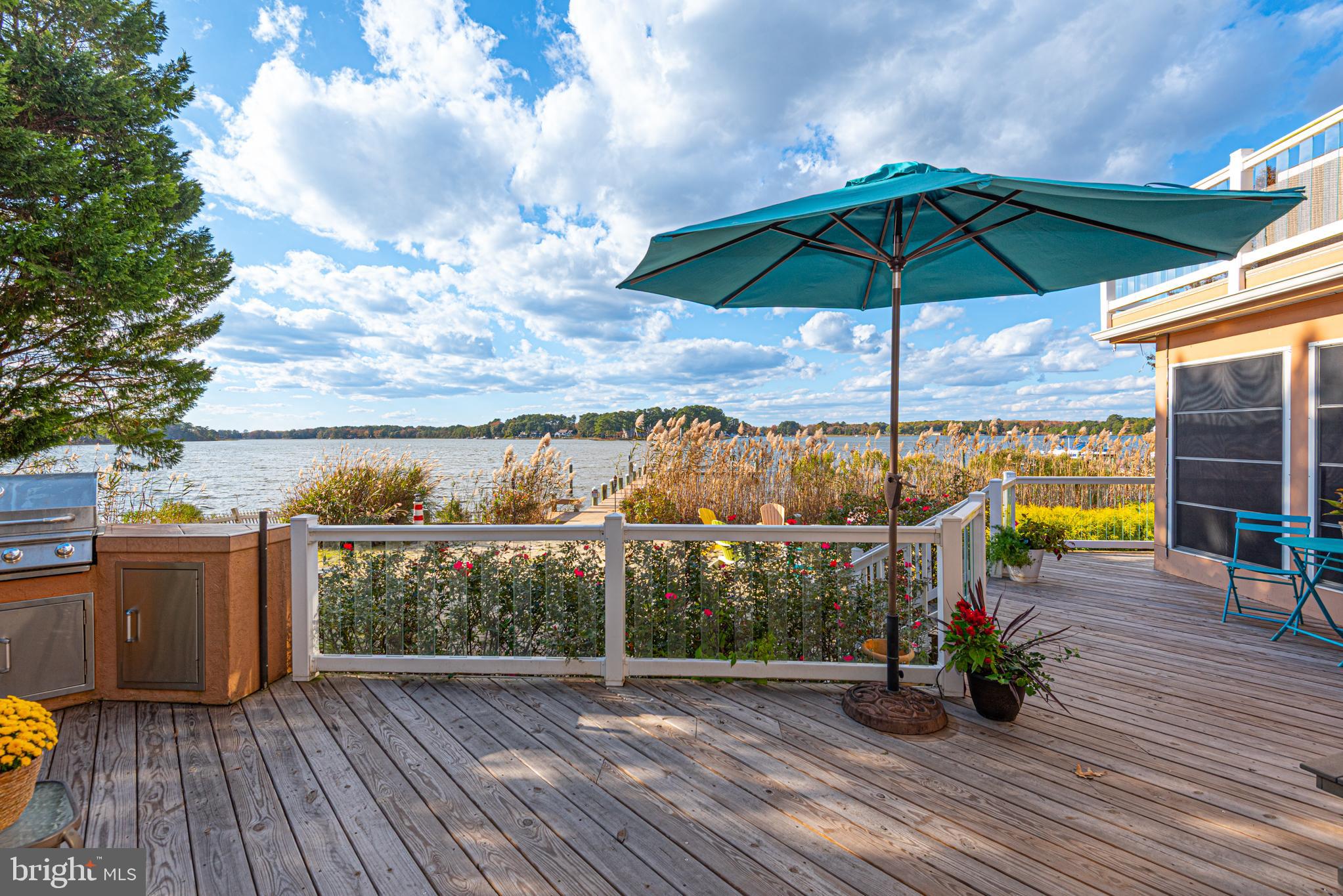 ST MARTINS BY THE BAY - Residential