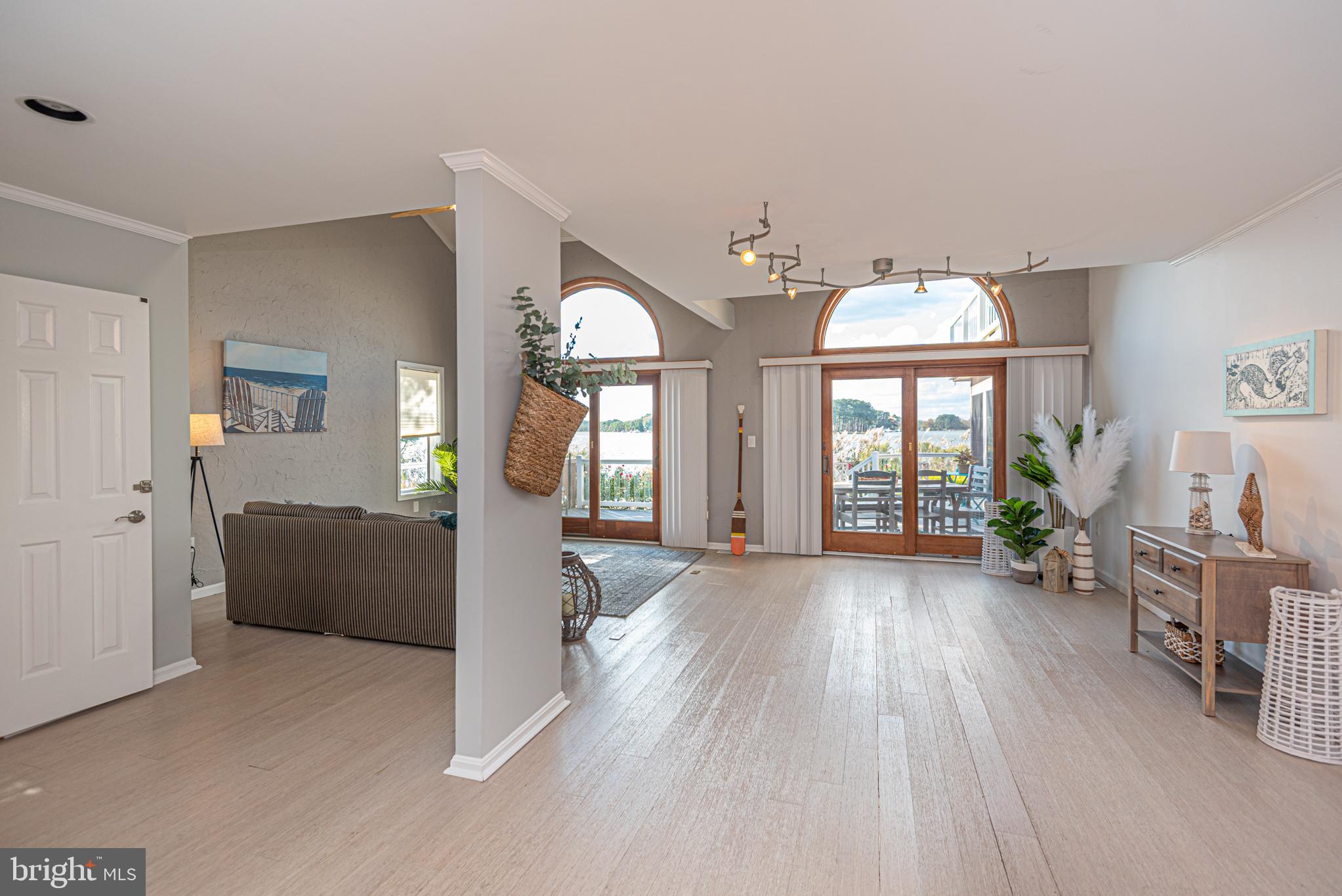 ST MARTINS BY THE BAY - Residential