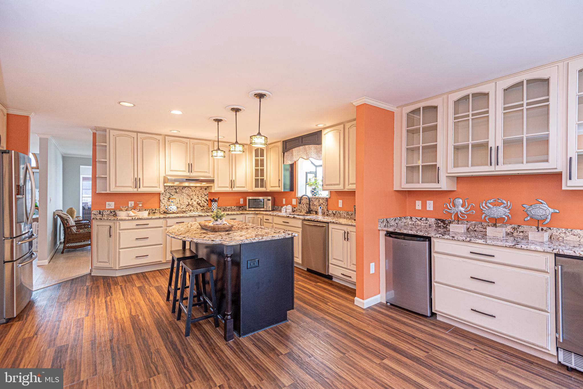 ST MARTINS BY THE BAY - Residential