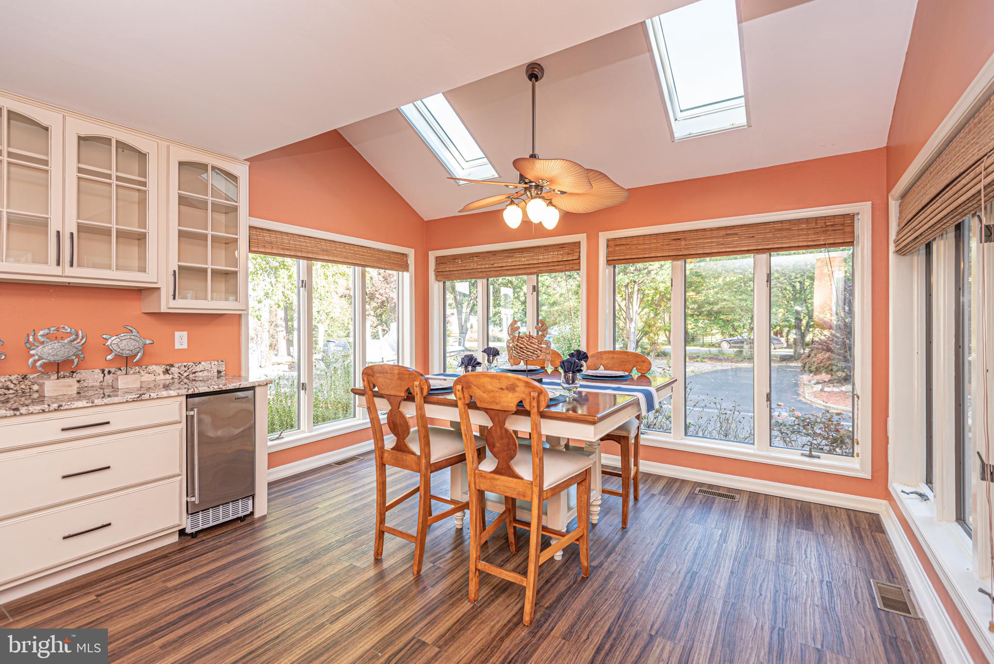 ST MARTINS BY THE BAY - Residential