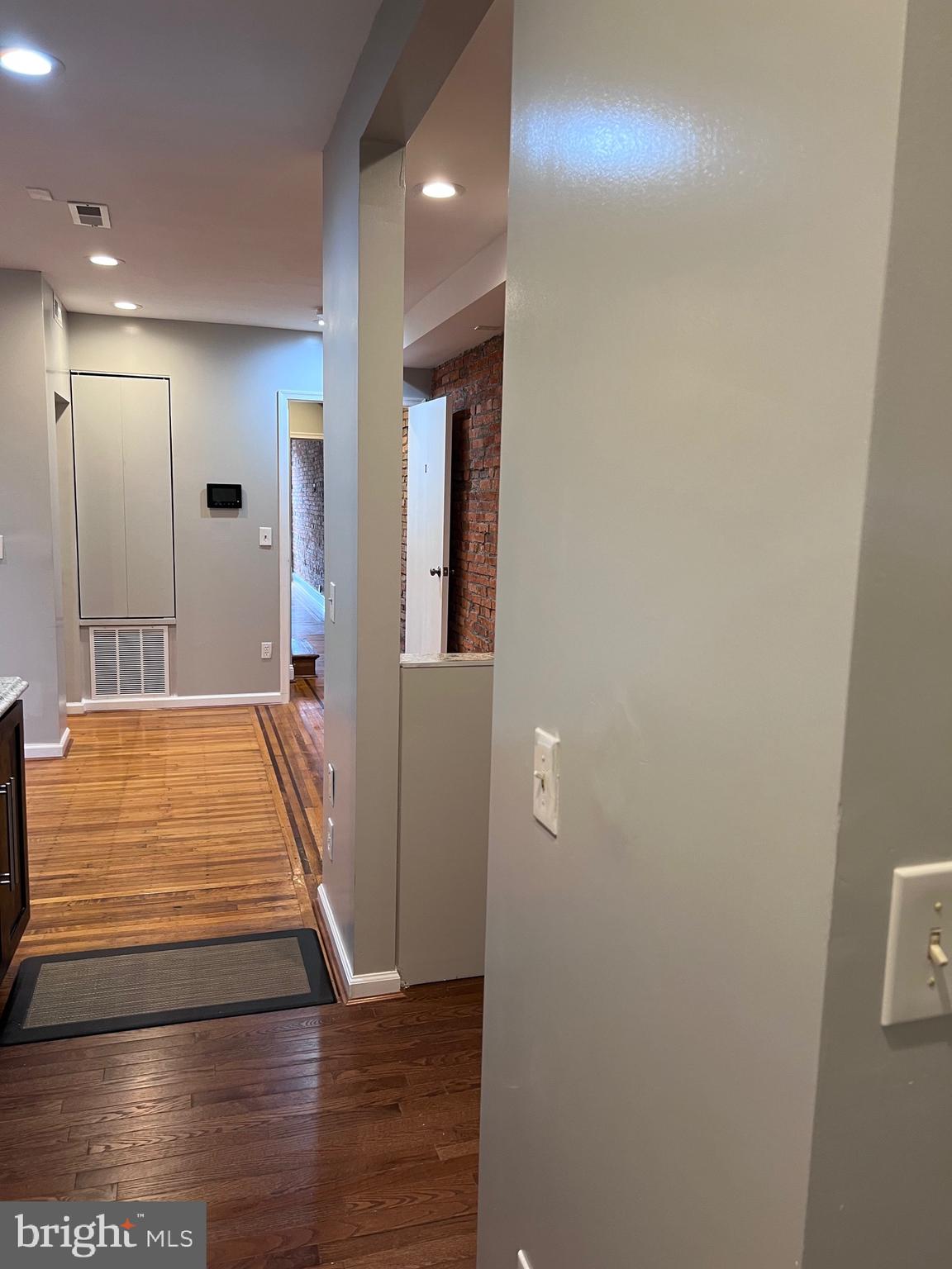 CHARLES VILLAGE - Residential Lease