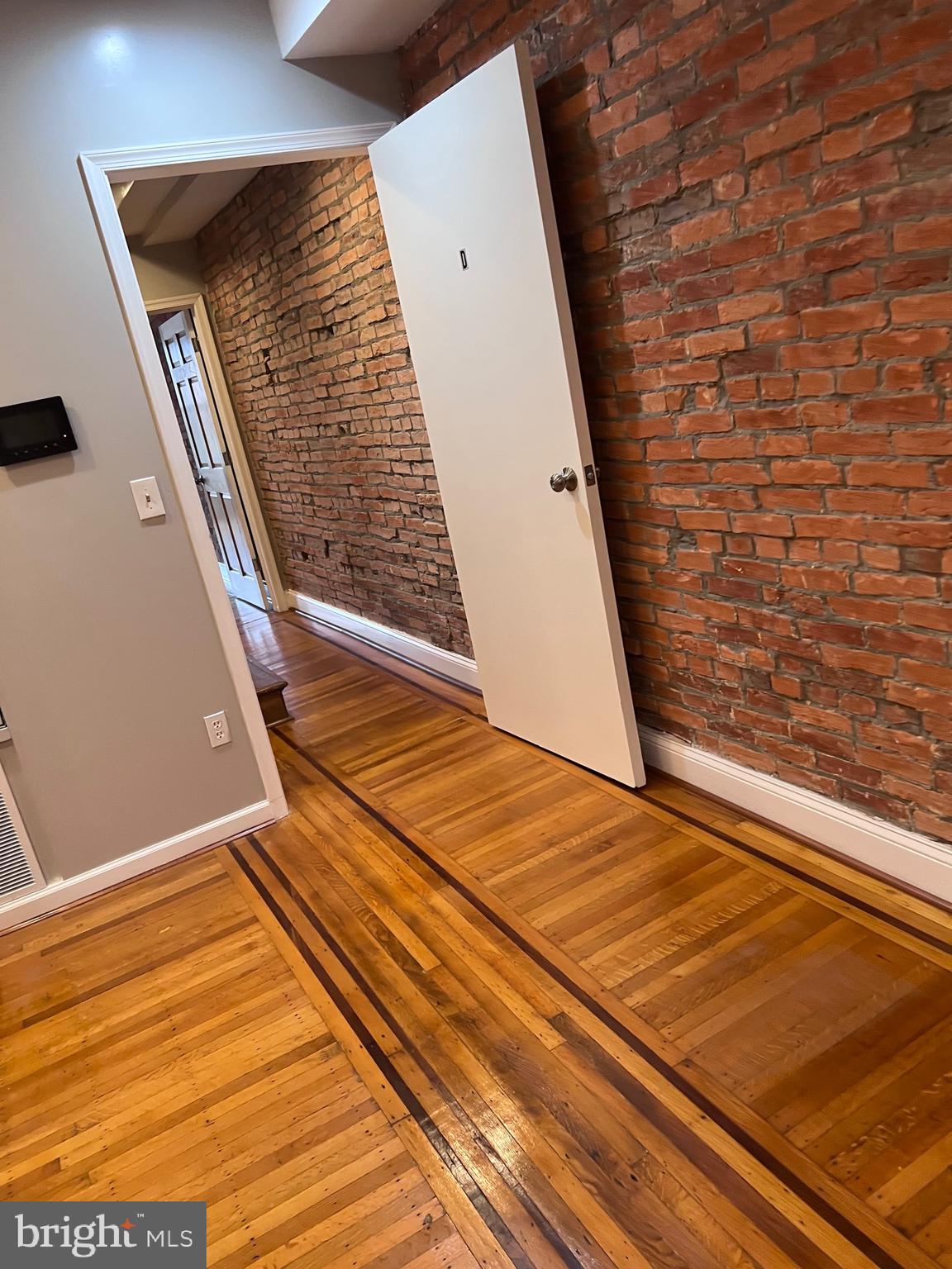 CHARLES VILLAGE - Residential Lease