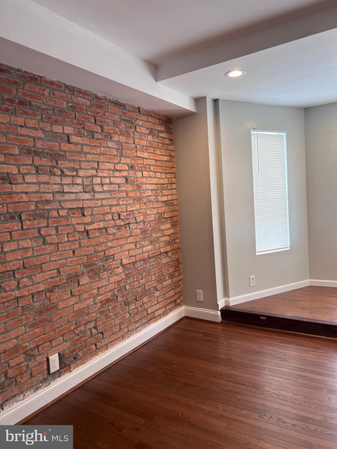 CHARLES VILLAGE - Residential Lease
