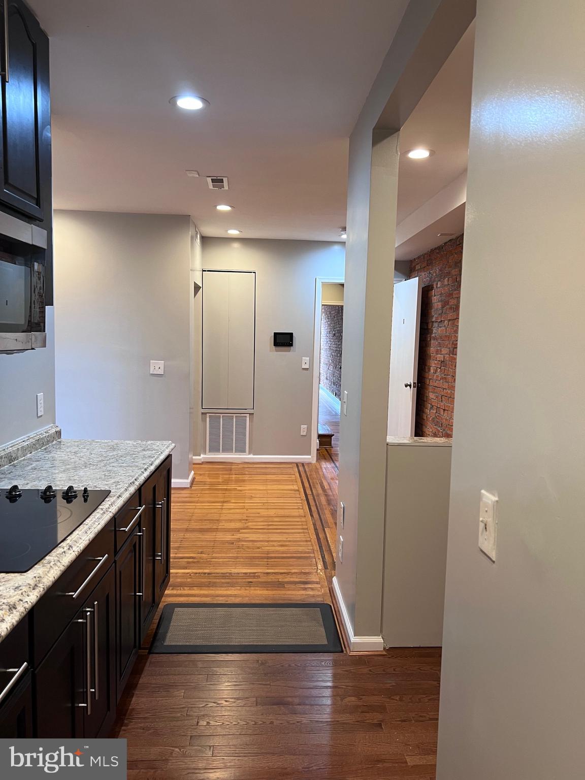 CHARLES VILLAGE - Residential Lease