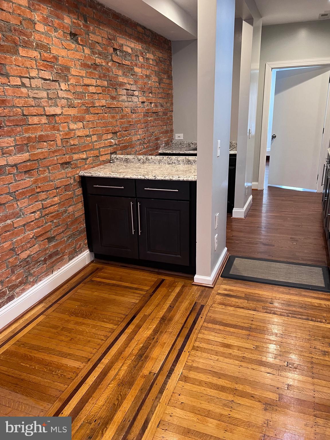 CHARLES VILLAGE - Residential Lease