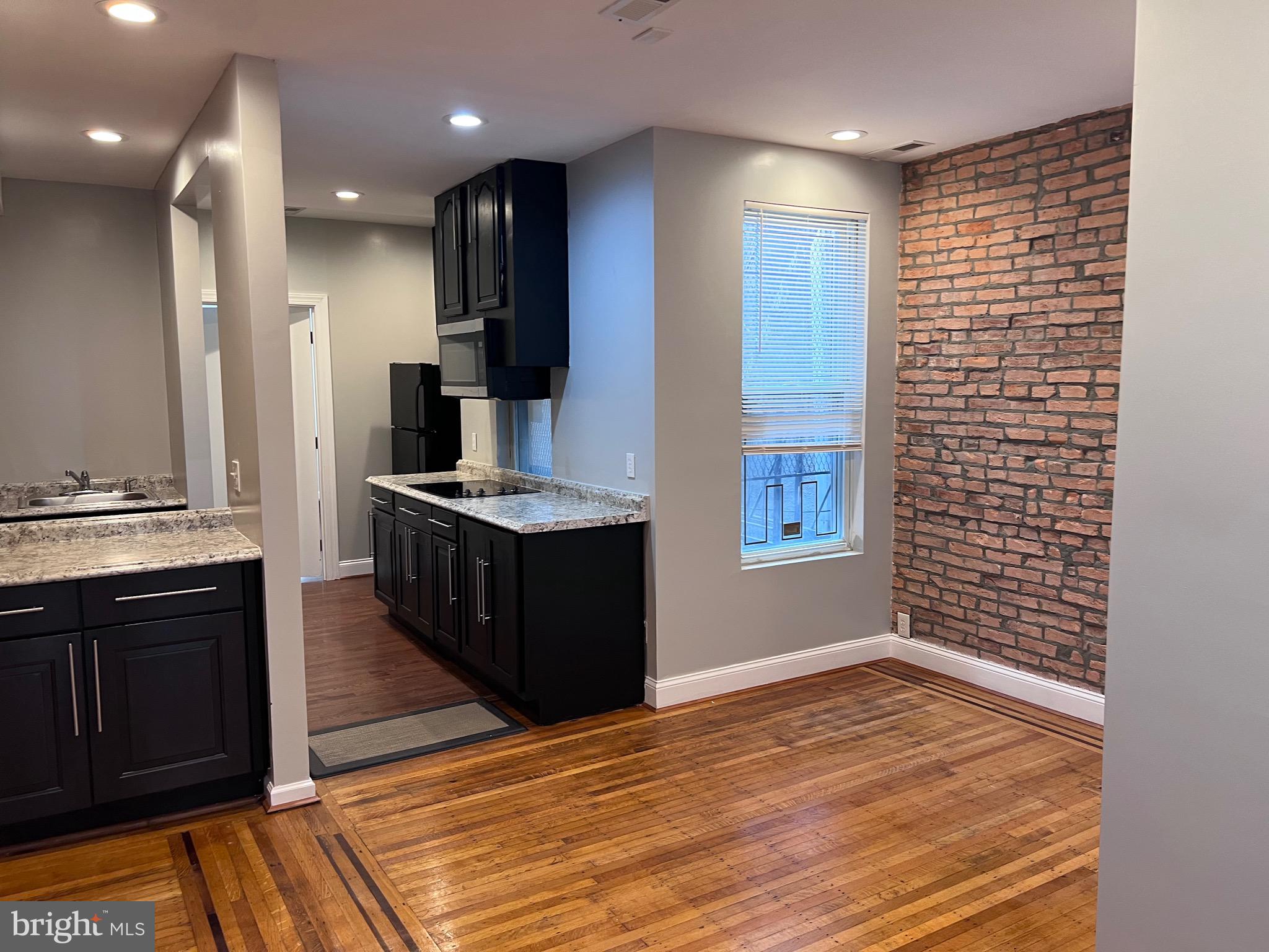 CHARLES VILLAGE - Residential Lease