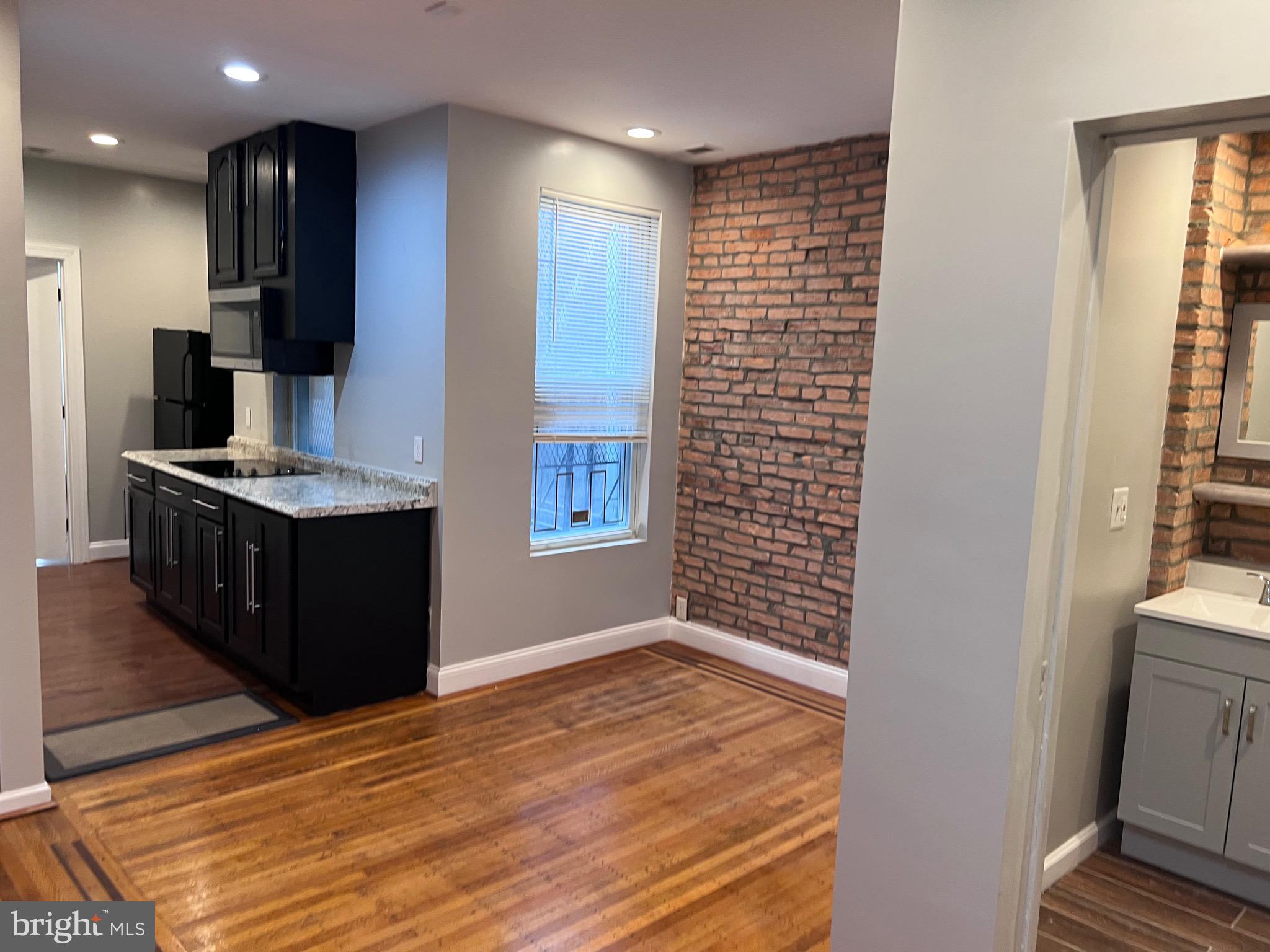 CHARLES VILLAGE - Residential Lease