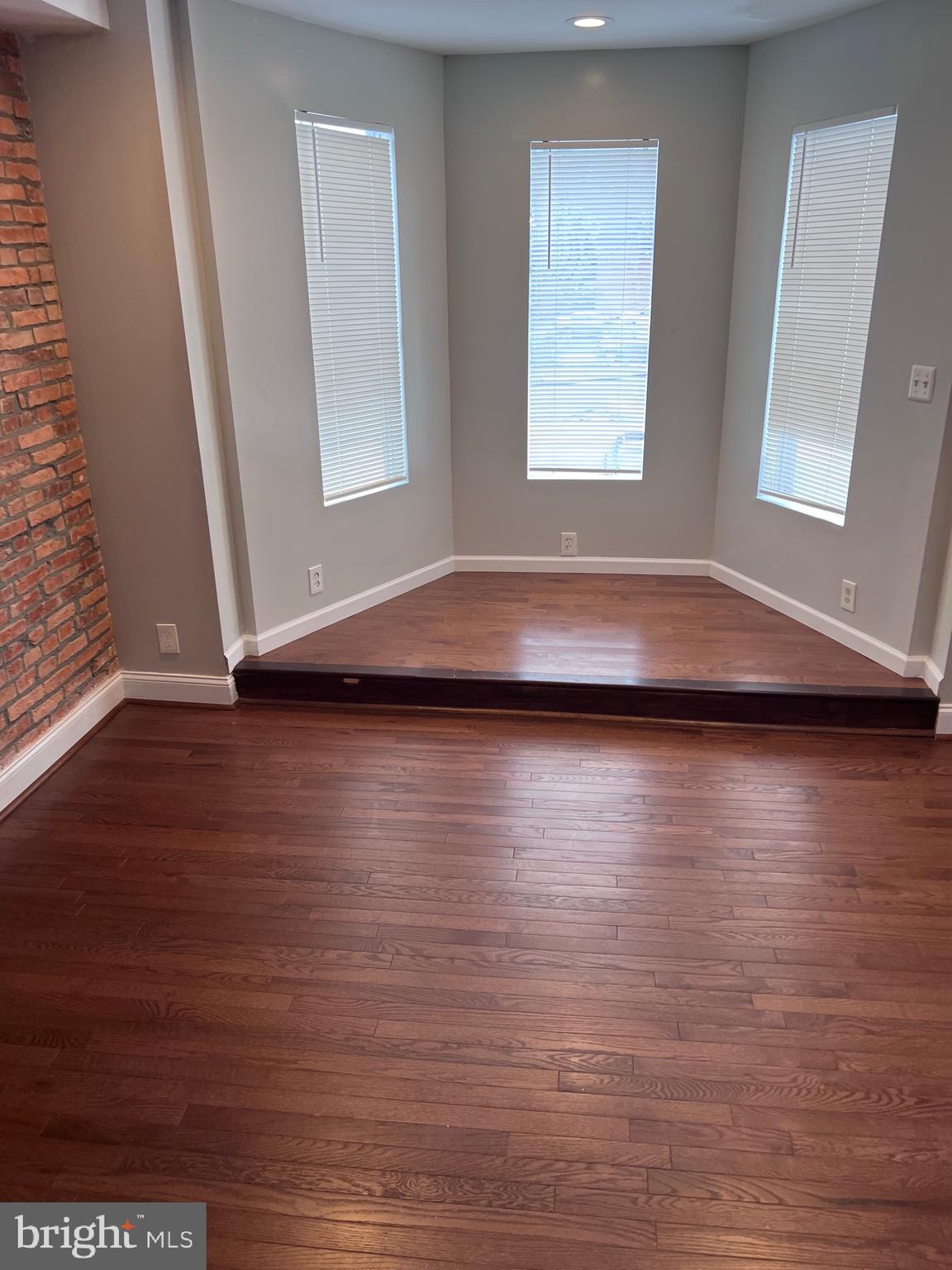 CHARLES VILLAGE - Residential Lease