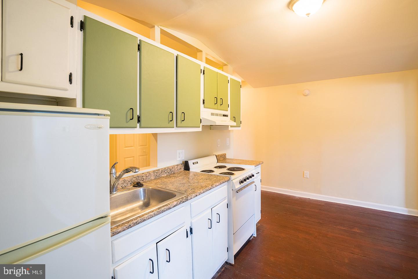 EAST PASSYUNK CROSSING - Residential Lease