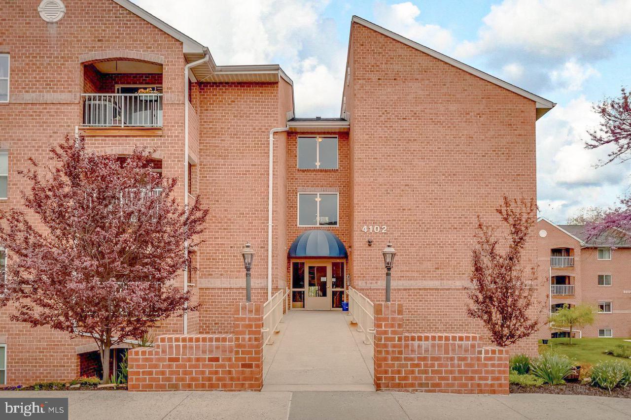 Welcome to a bright, spacious and sophisticated retreat. This 2 bedroom, 2 bathroom condo tucked away in the heart of Perry Hall. Away from the busy-ness of Belair Rd., enjoy the perfect blend of modern living and comfort. Surrounded by nature in a peaceful spot, 1H has a balcony, spacious bedrooms, new LVP flooring, washer and dryer, private bathroom in the owners suite, all major appliances, freshly painted, ceiling fans, huge dining and living room combo, charming kitchen with a breakfast bar to make this home ideal. Pet restrictions are 2 animals, each under 20lbs. Unit is wheelchair accessible and an storage closet is in the basement. Schedule a private showing today.