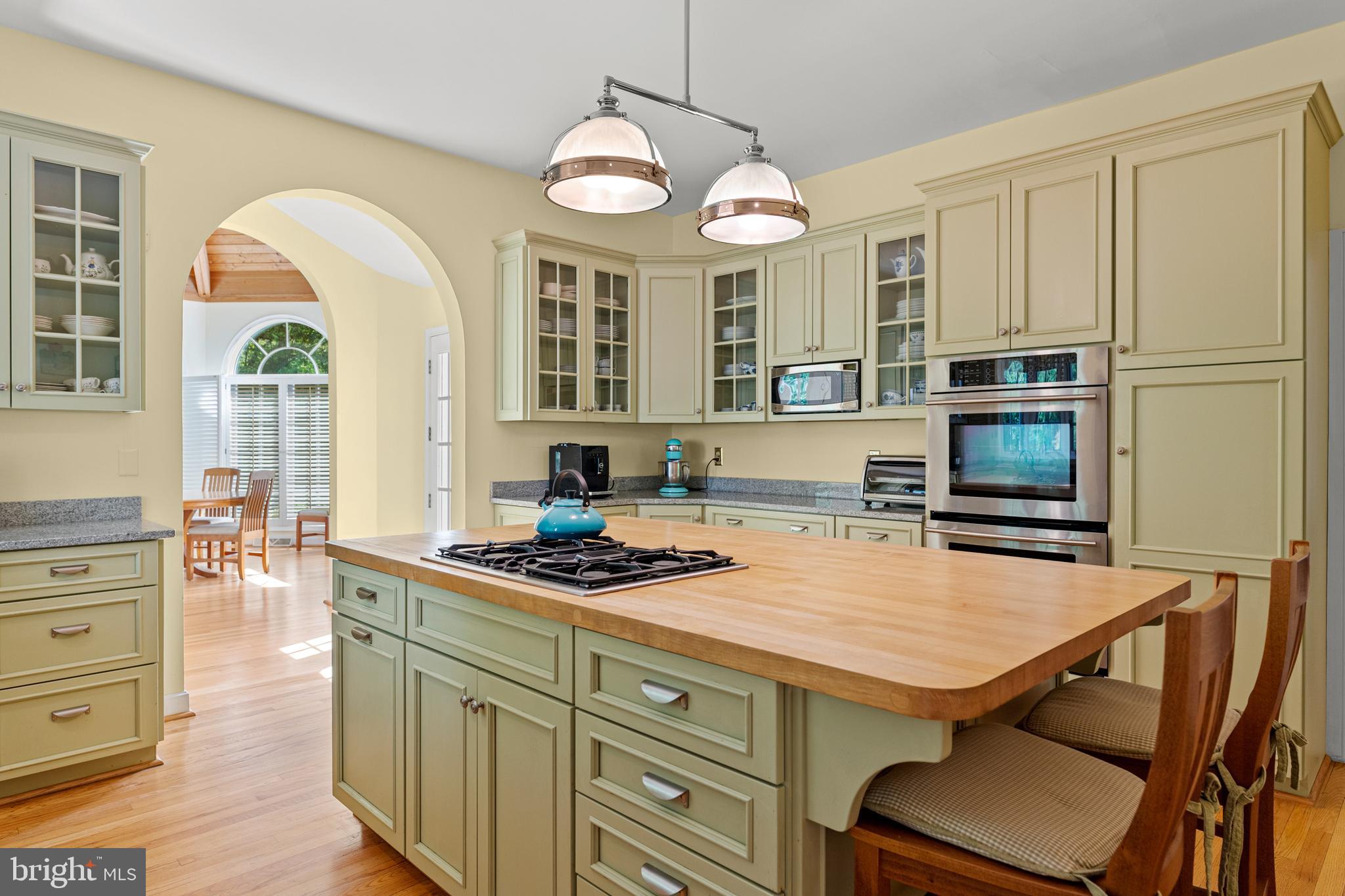 GLADWYNE - Residential