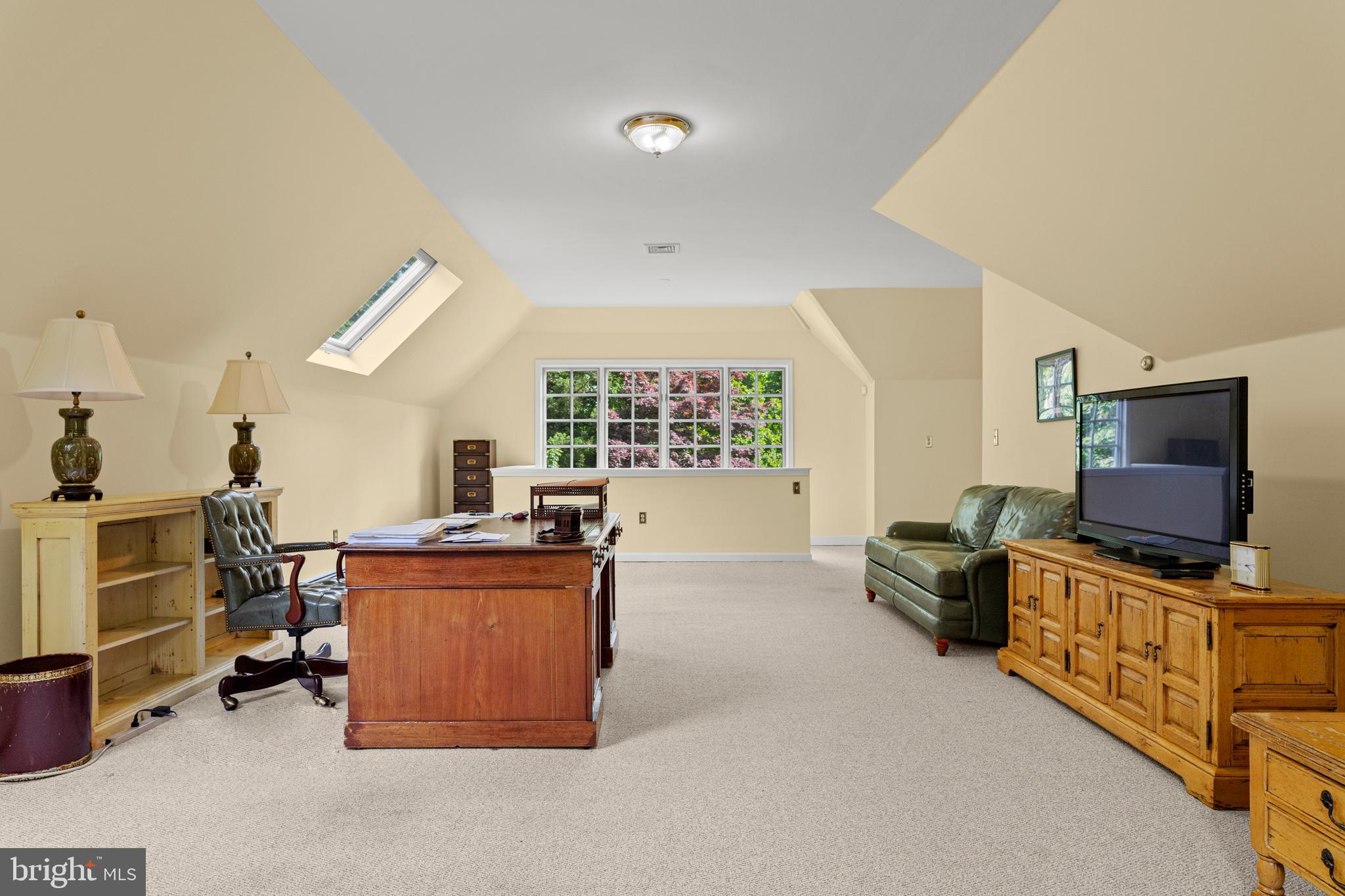 GLADWYNE - Residential