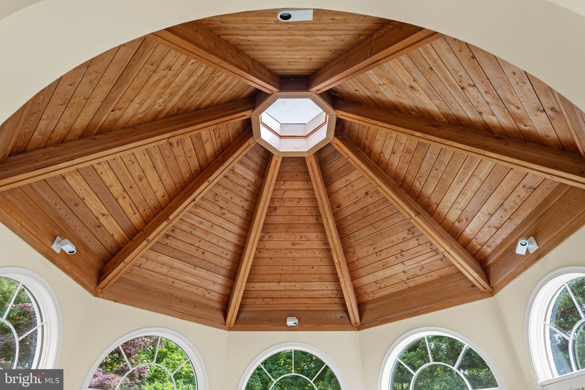 GLADWYNE - Residential