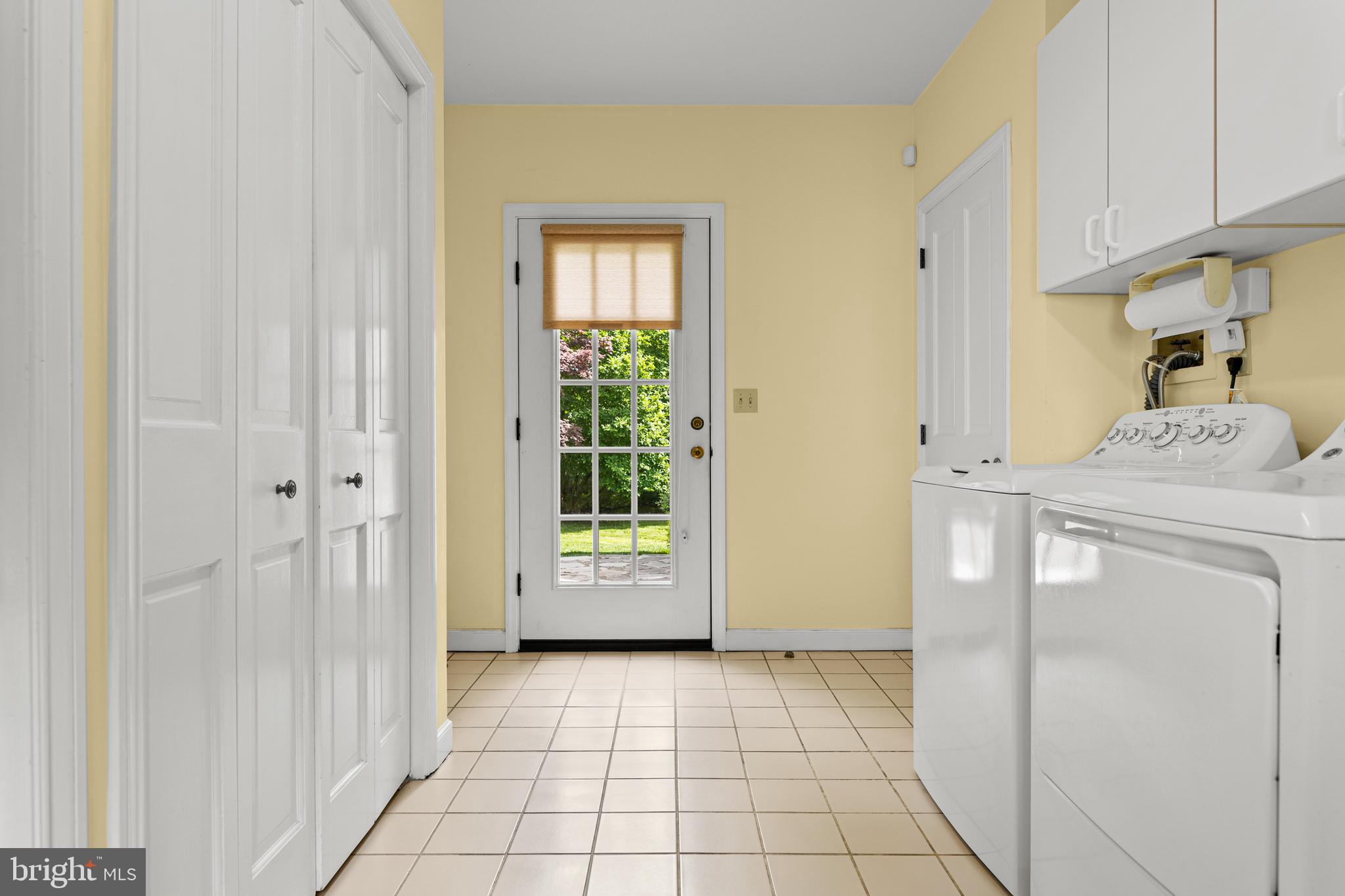 GLADWYNE - Residential