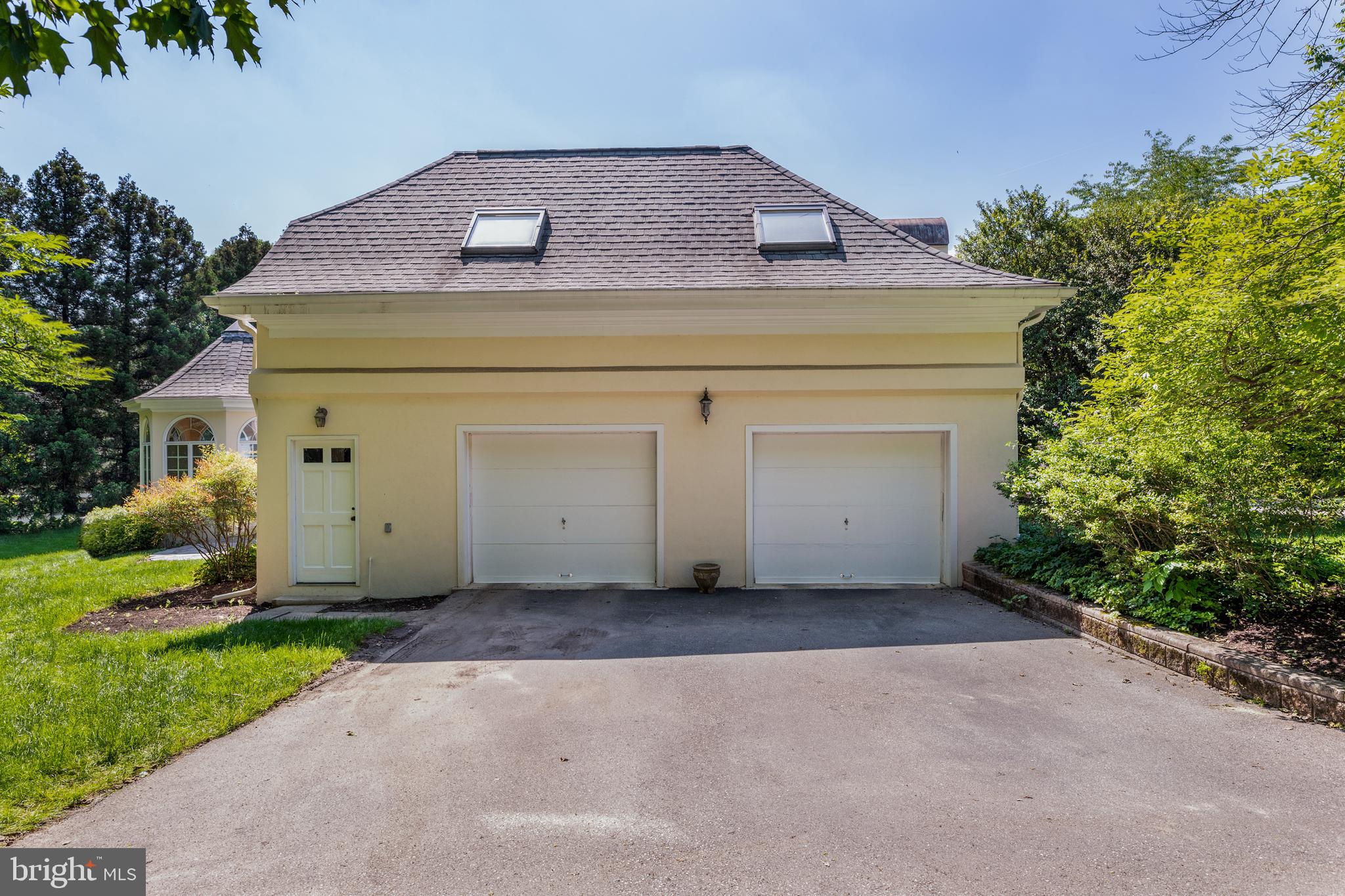 GLADWYNE - Residential