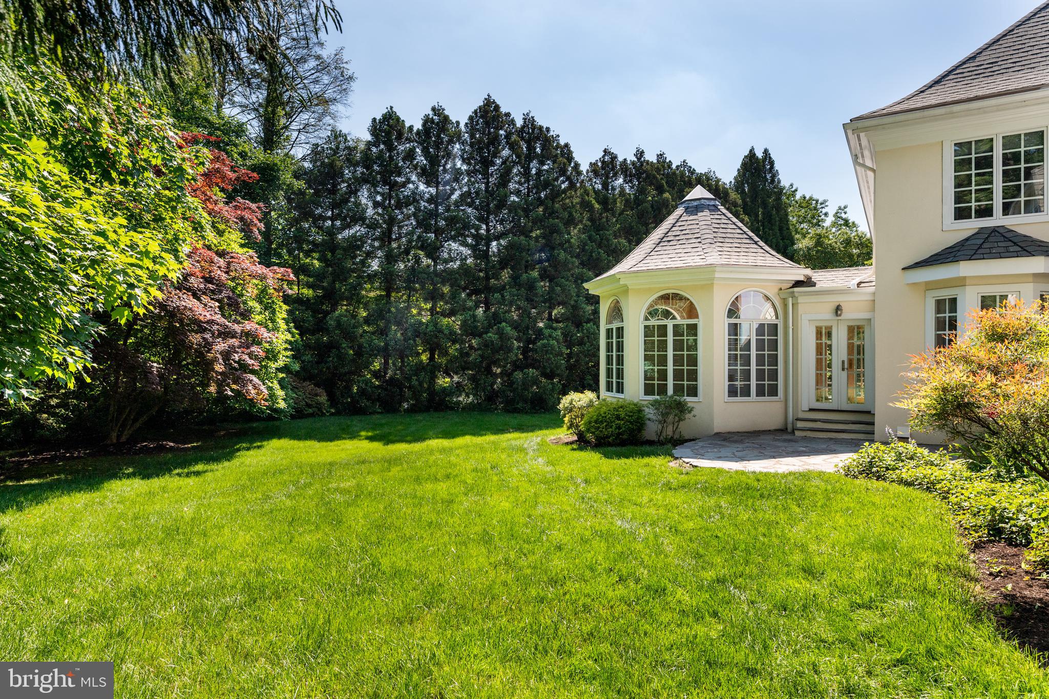 GLADWYNE - Residential