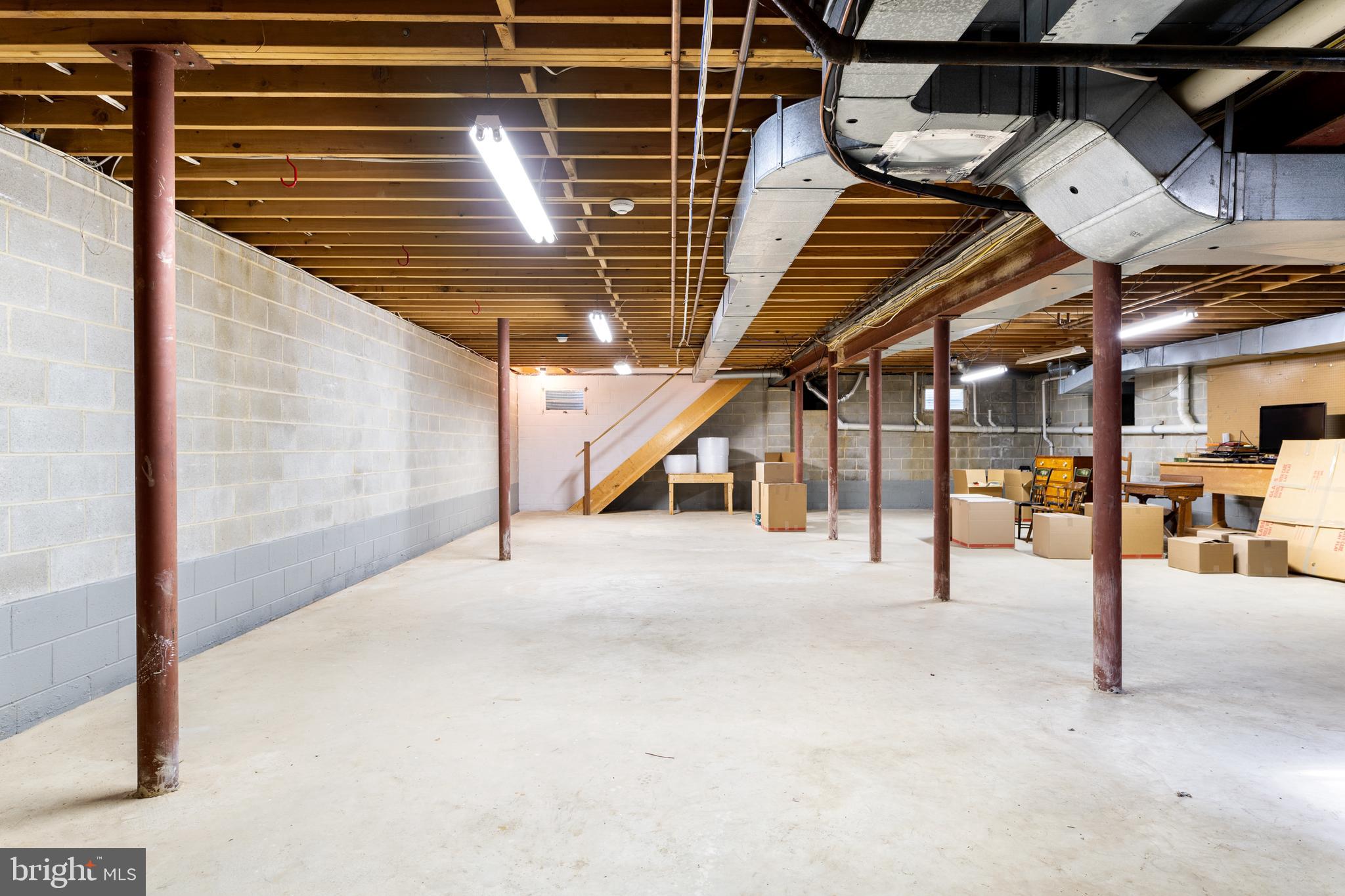 GLADWYNE - Residential