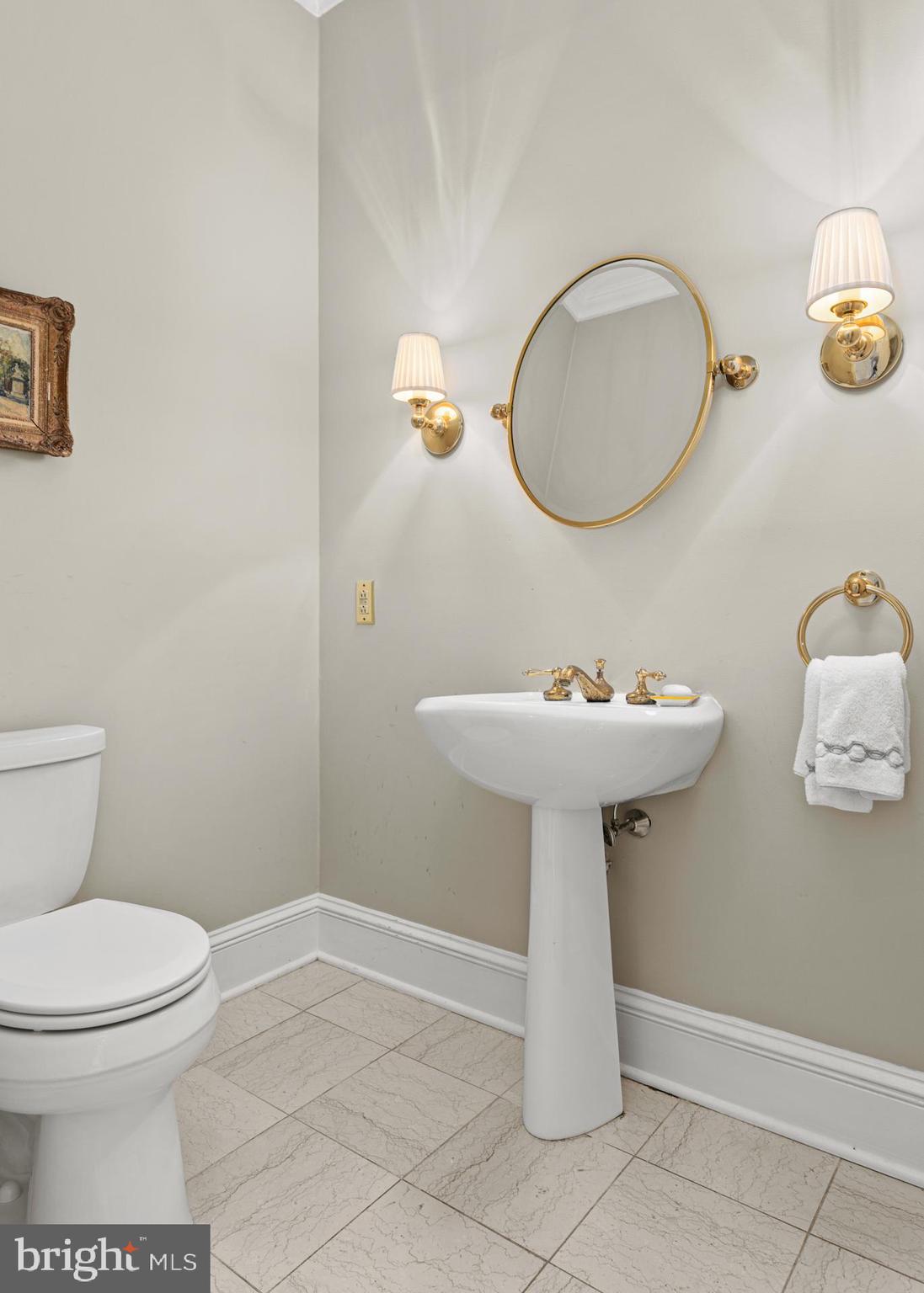 GLADWYNE - Residential