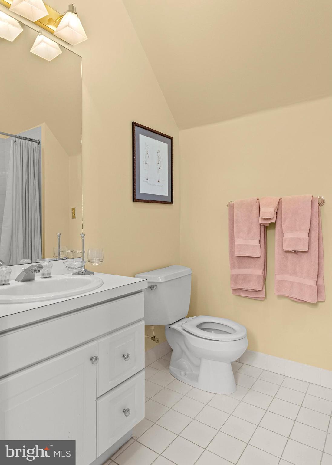 GLADWYNE - Residential