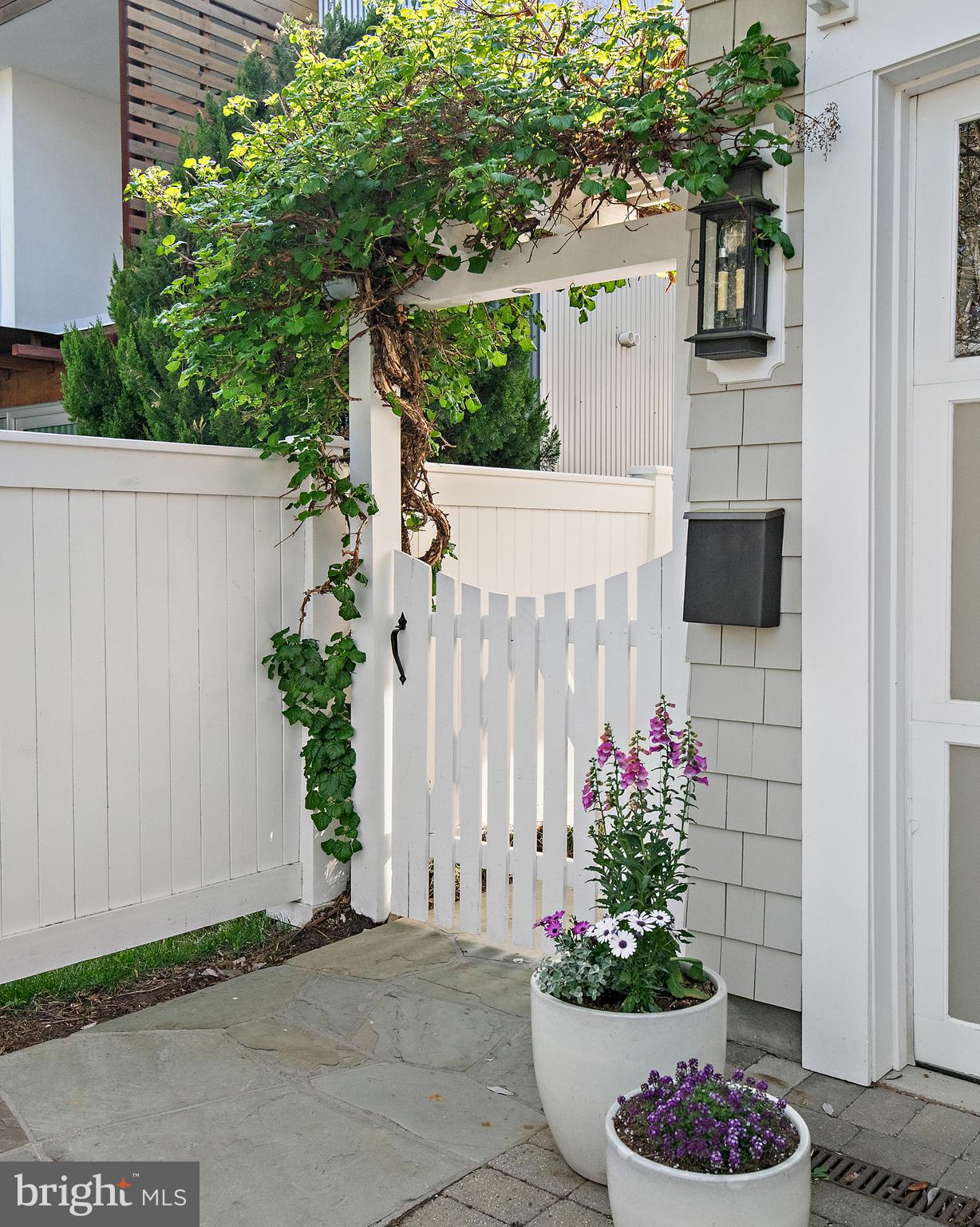 EASTPORT - Residential