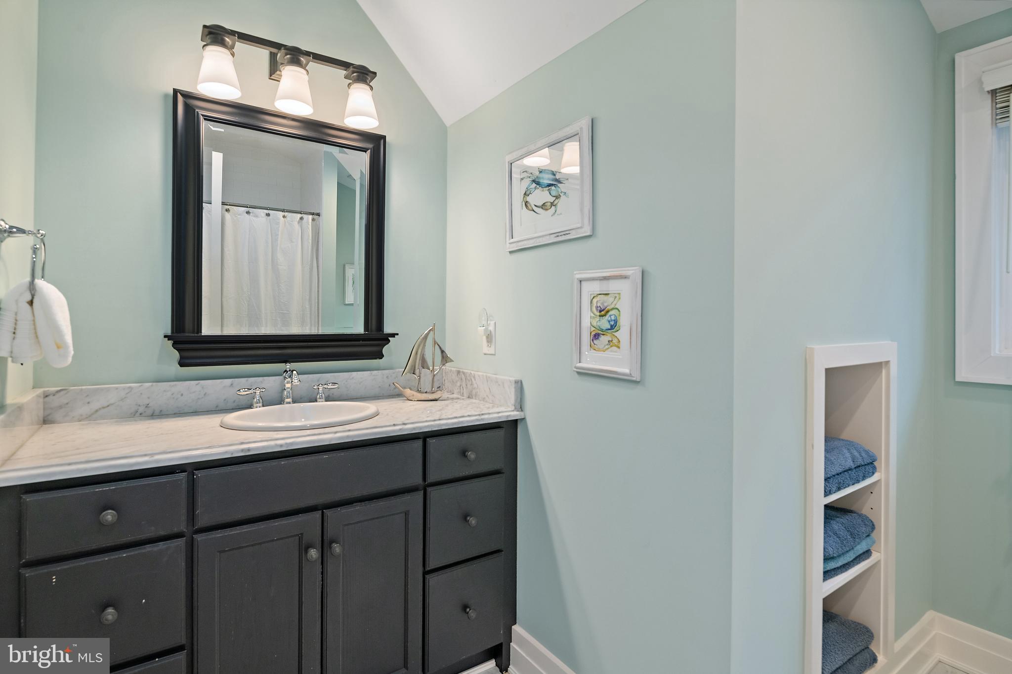 EASTPORT - Residential