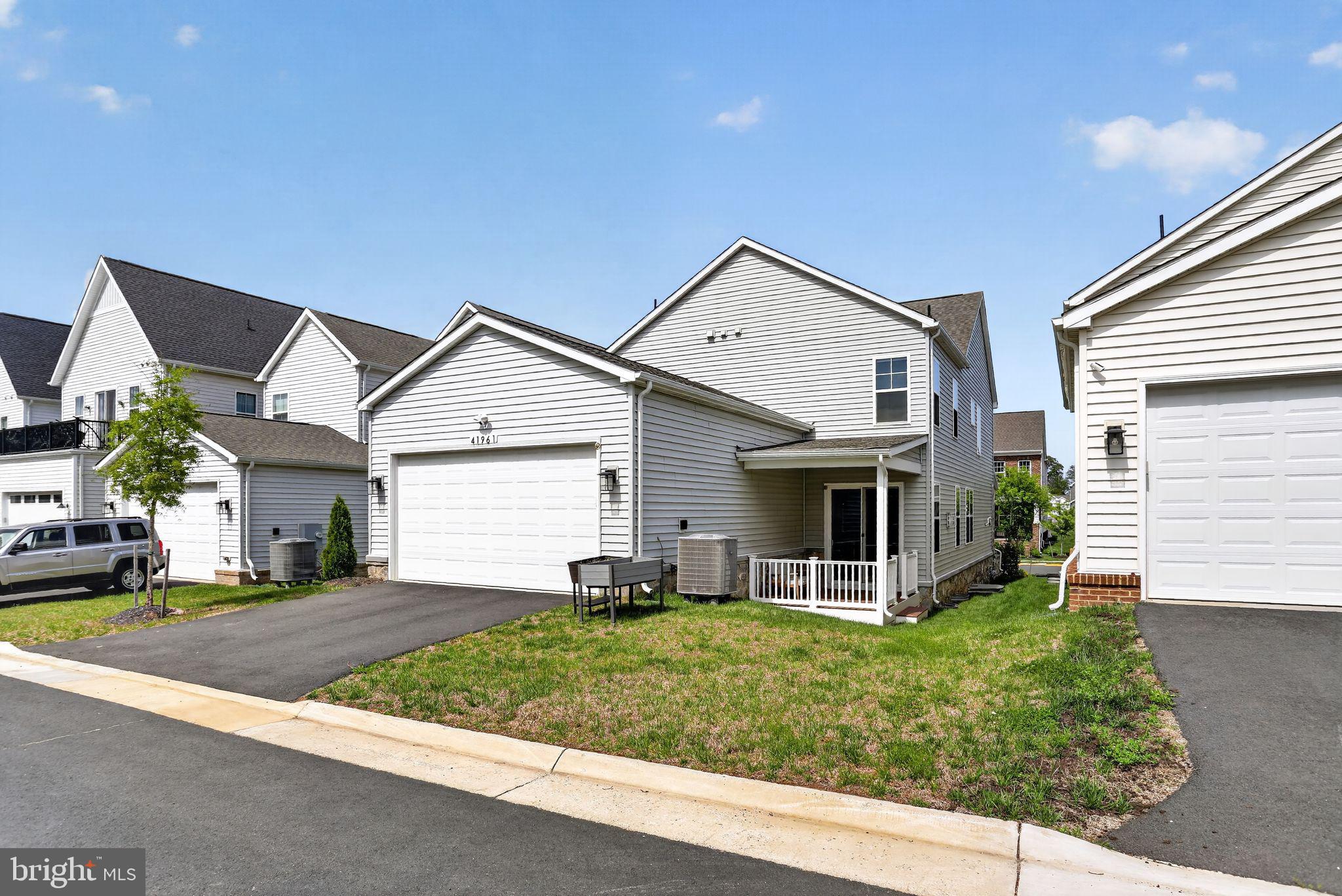 BRAMBLETON - Residential