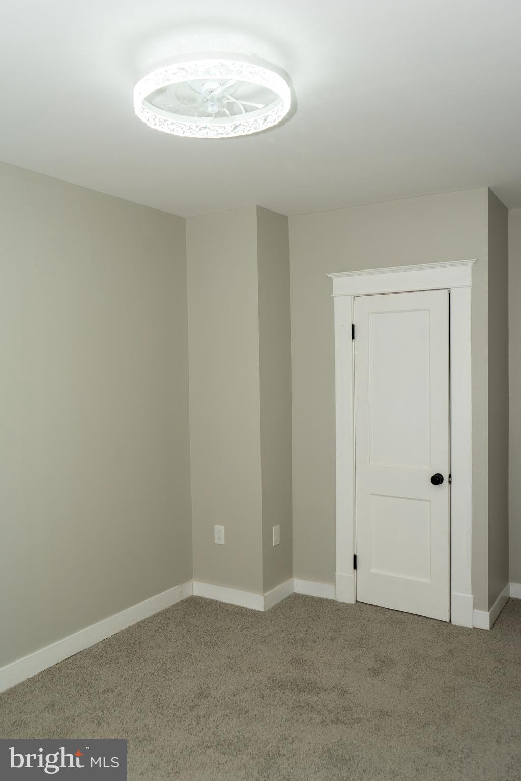 MONDAWMIN - Residential