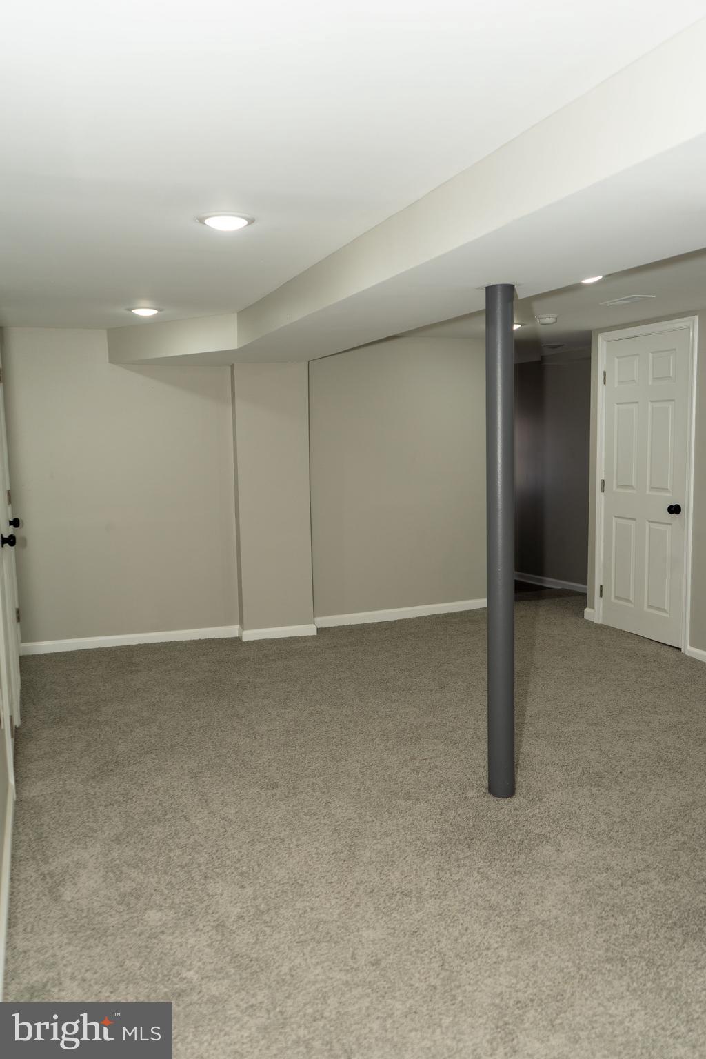 MONDAWMIN - Residential