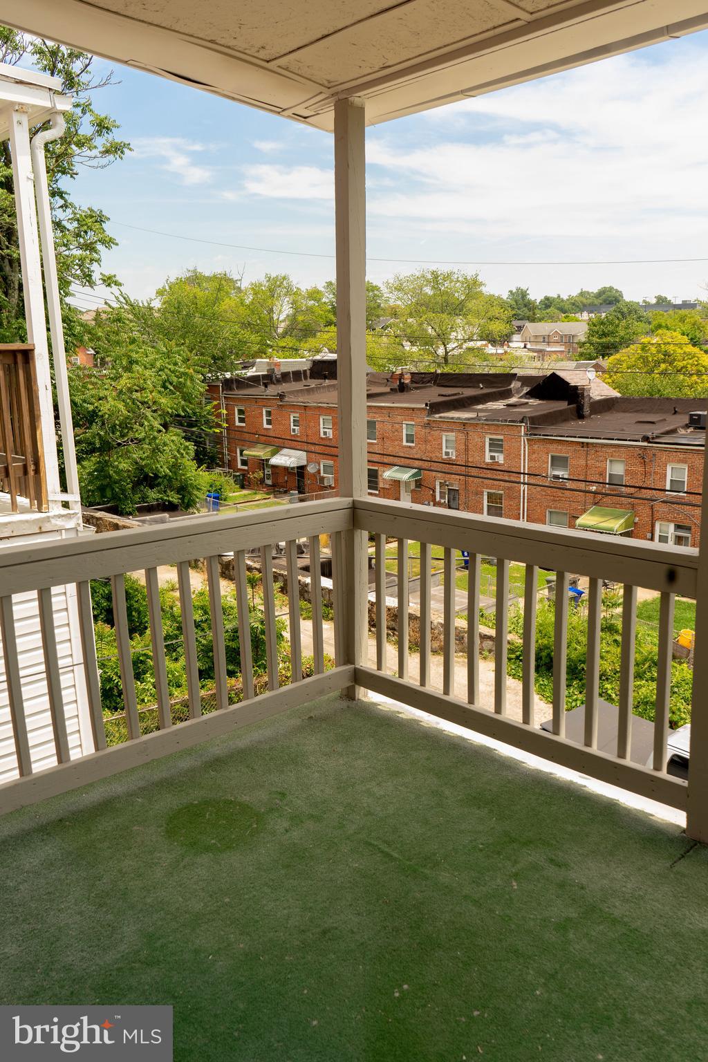 MONDAWMIN - Residential