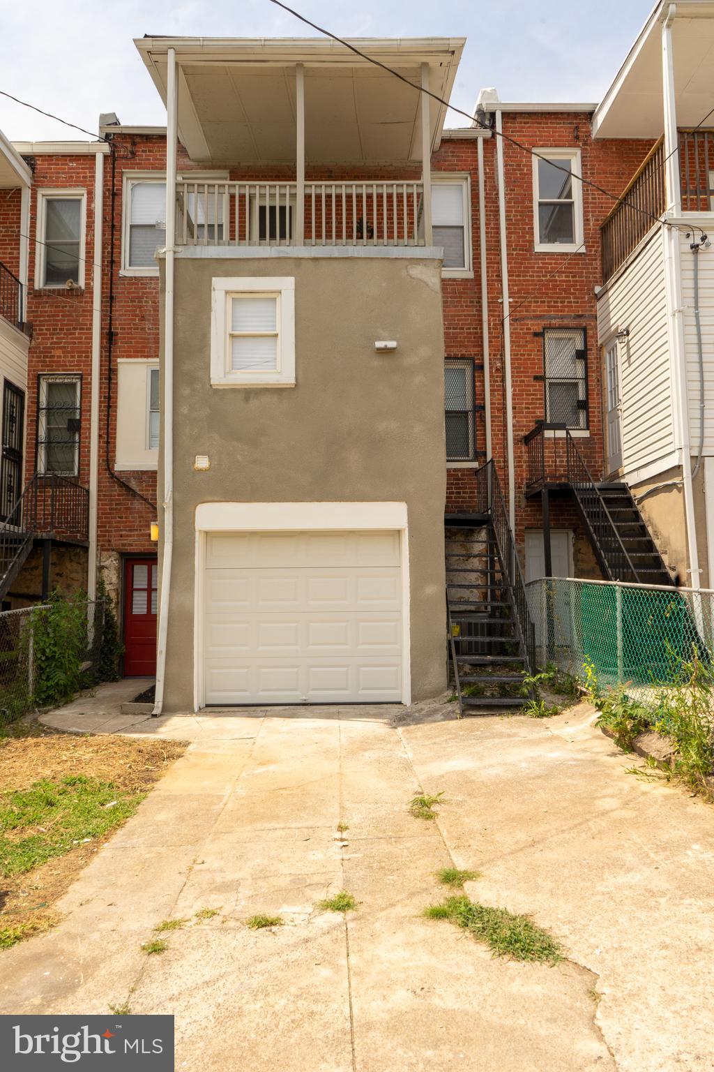 MONDAWMIN - Residential