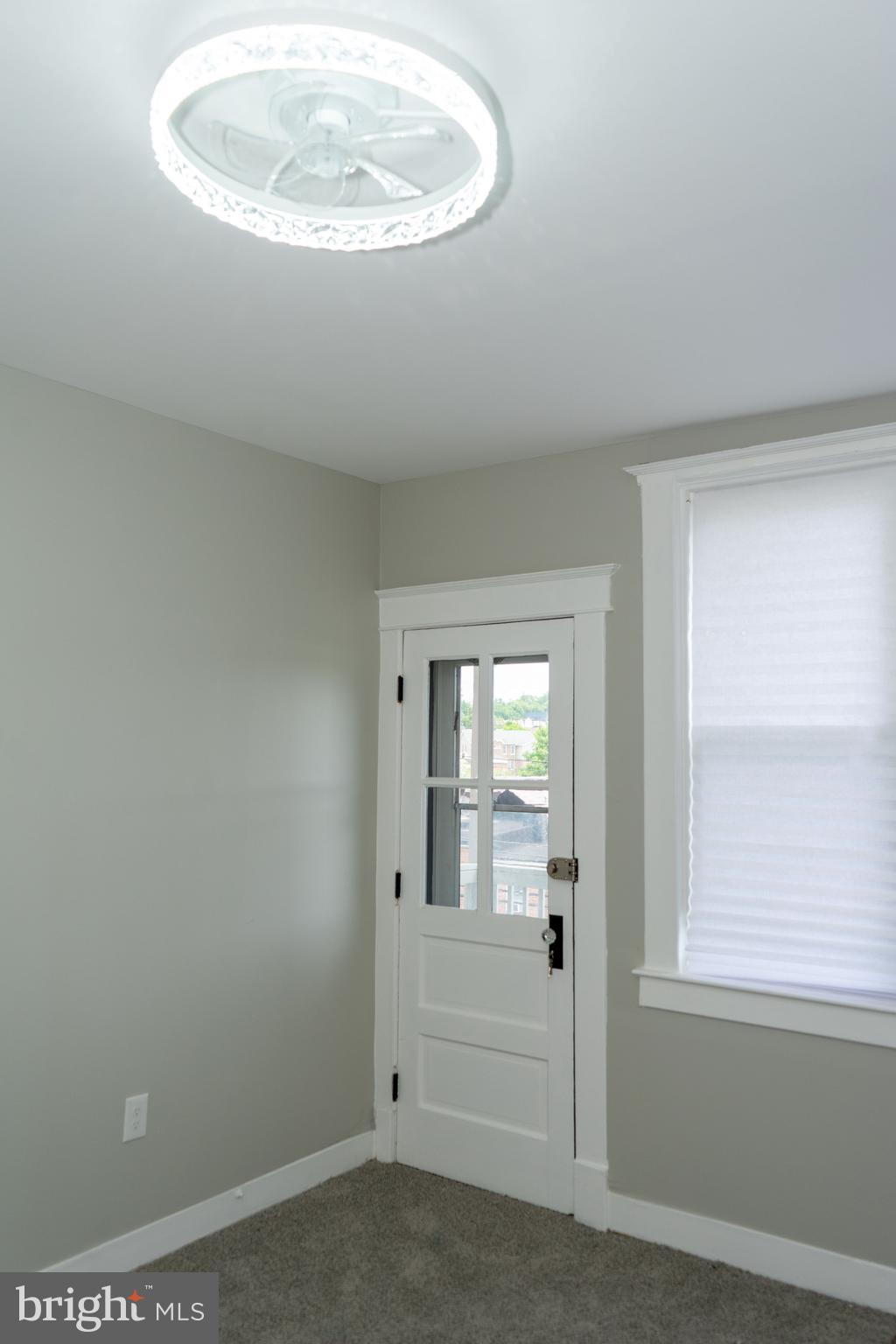 MONDAWMIN - Residential