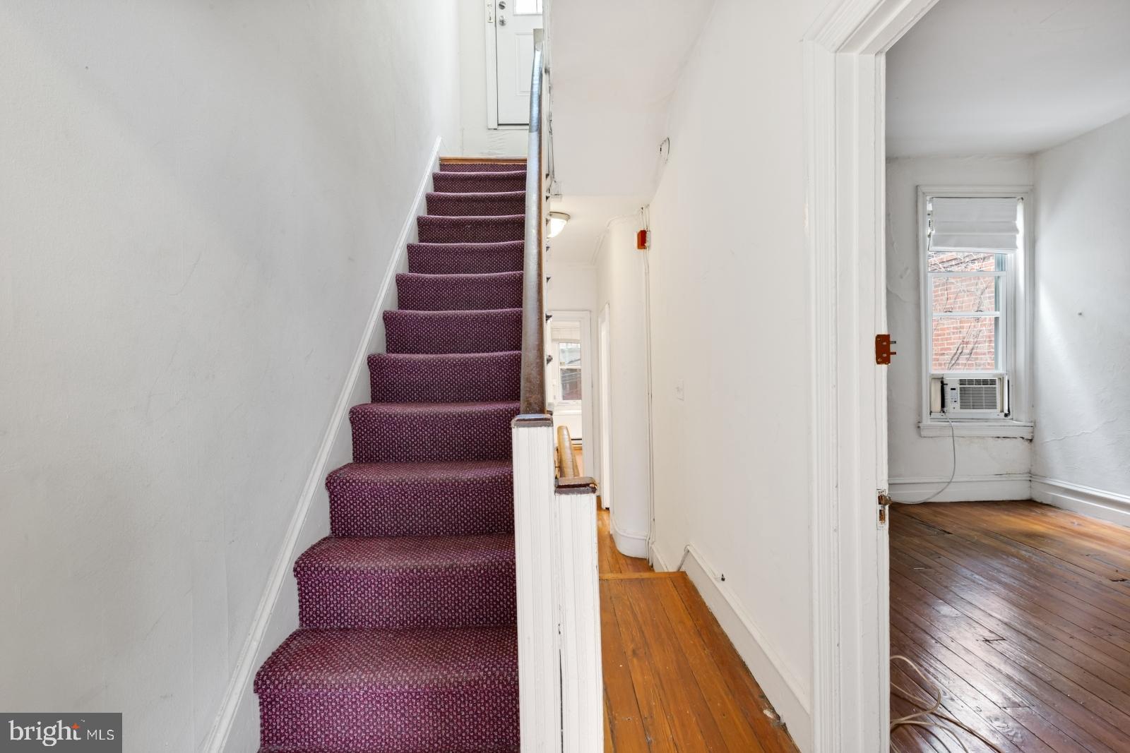 UNIVERSITY CITY - Residential Lease