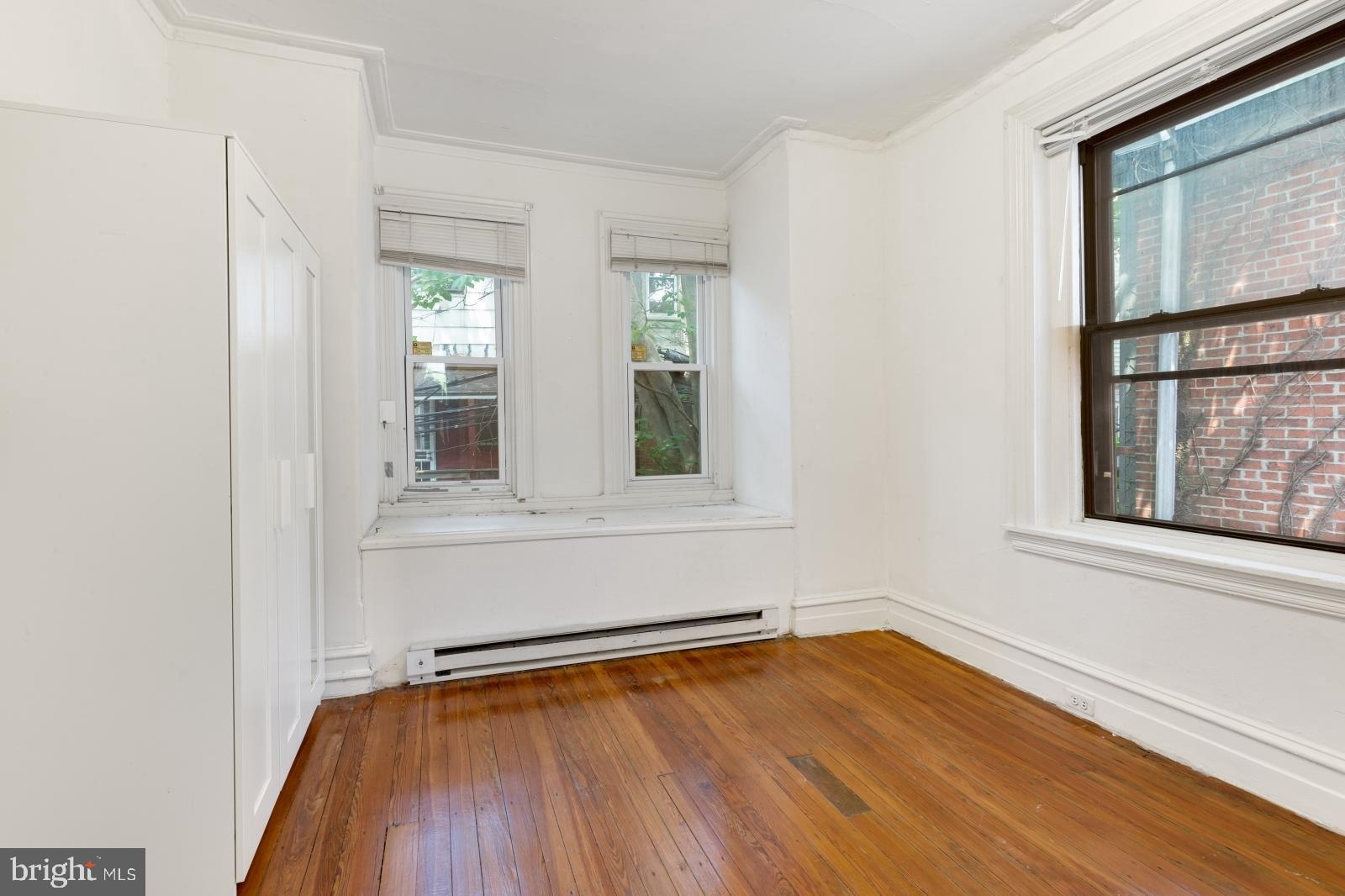 UNIVERSITY CITY - Residential Lease