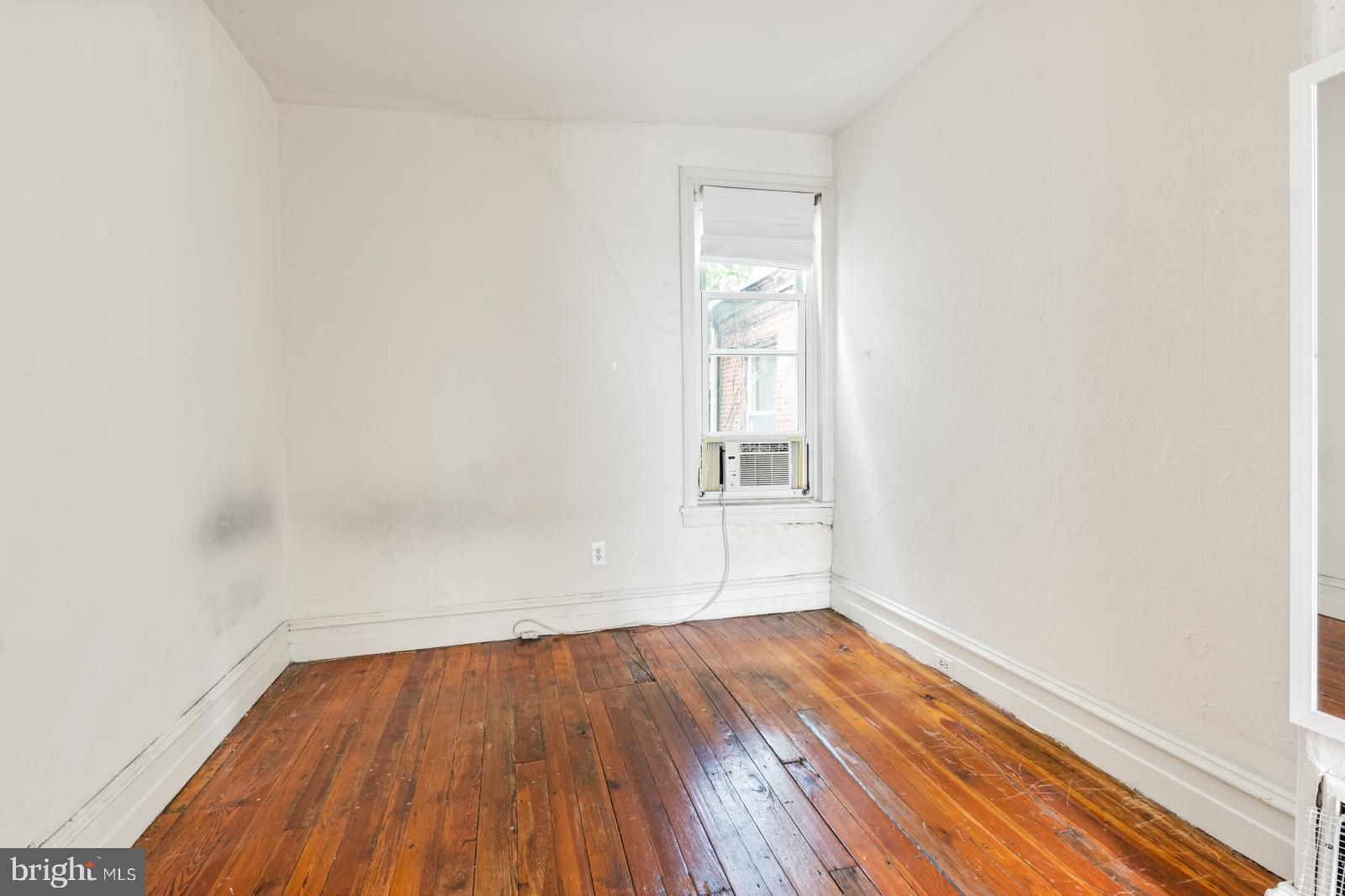 UNIVERSITY CITY - Residential Lease