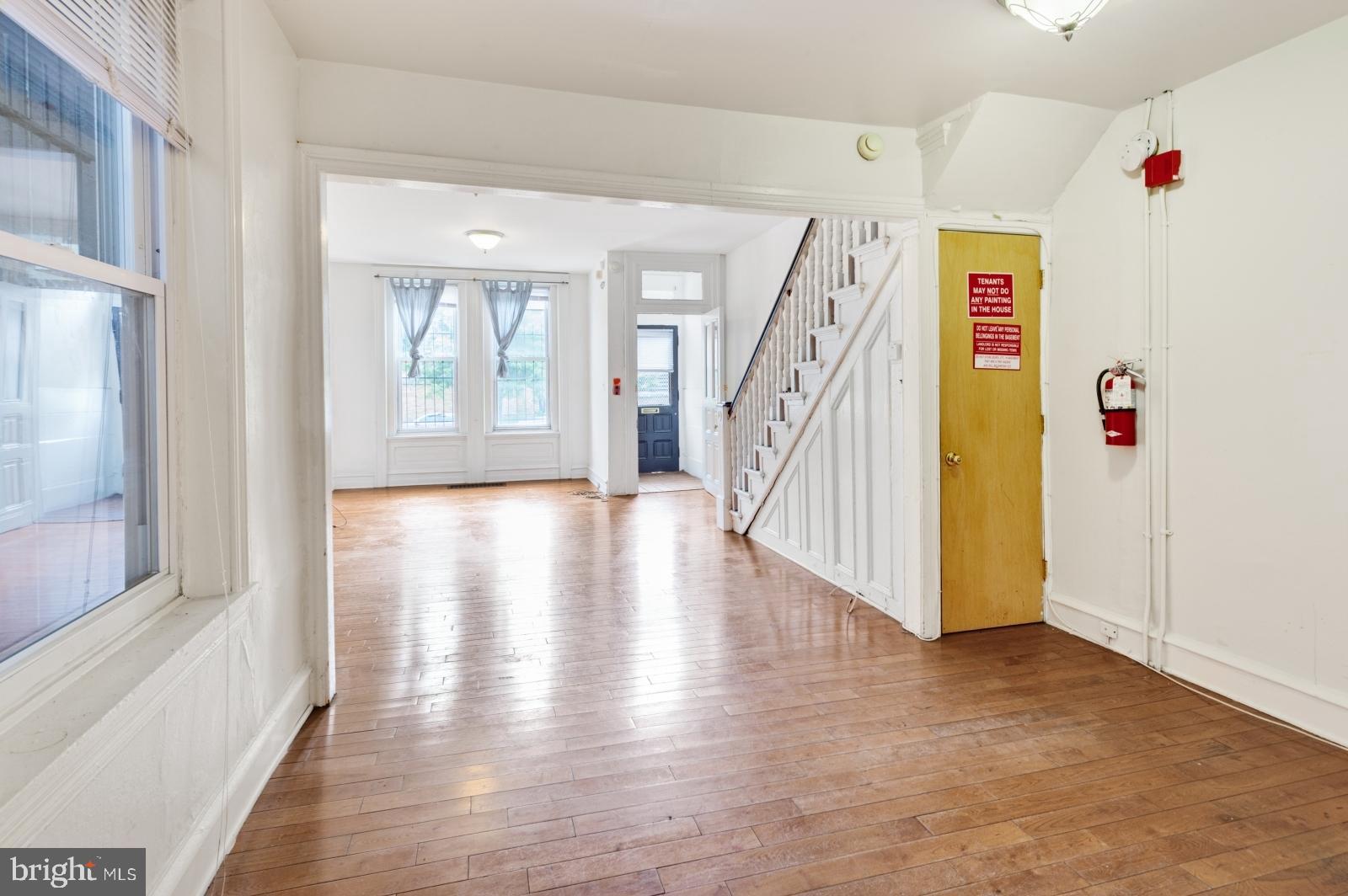 UNIVERSITY CITY - Residential Lease