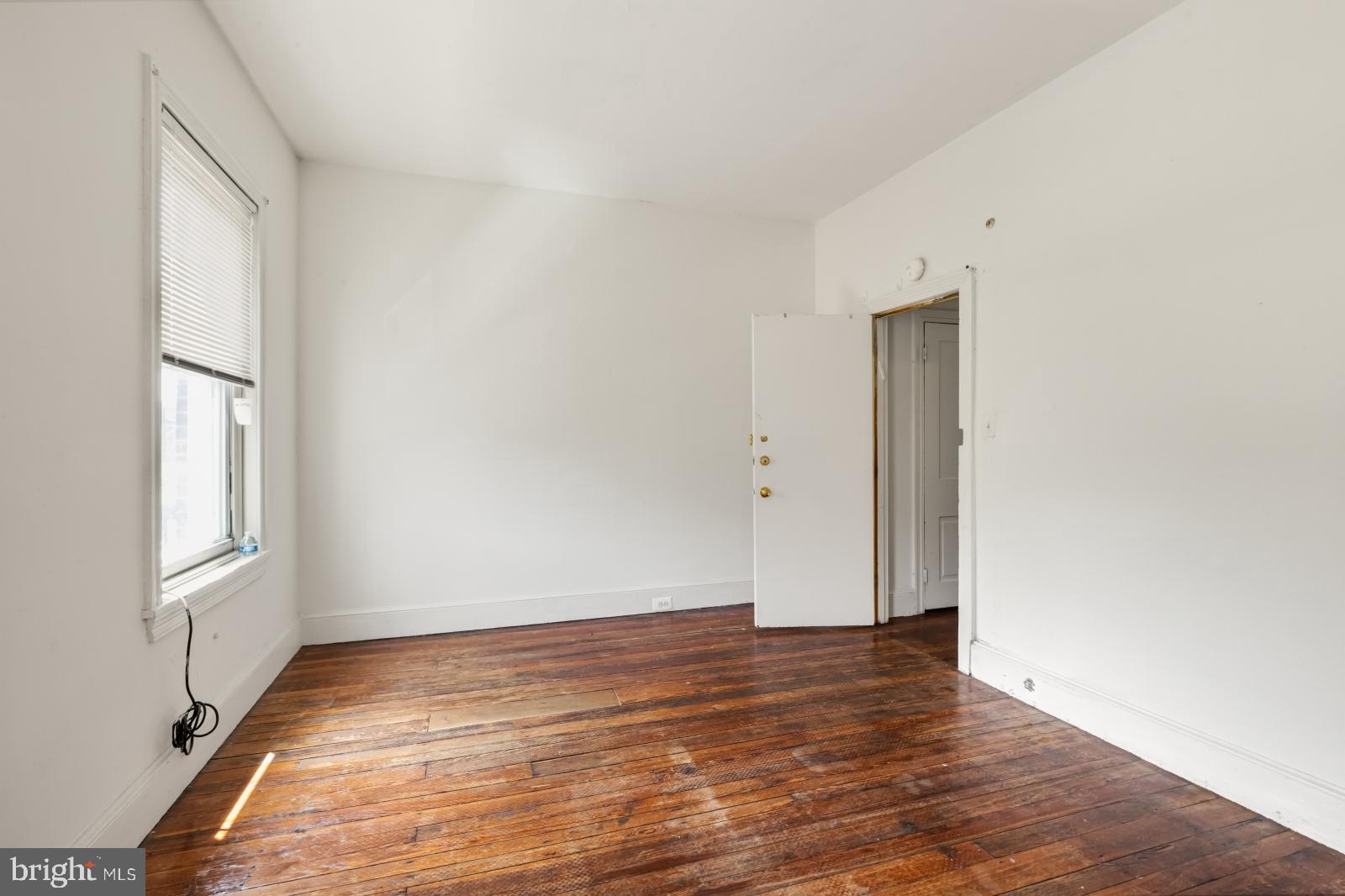 UNIVERSITY CITY - Residential Lease